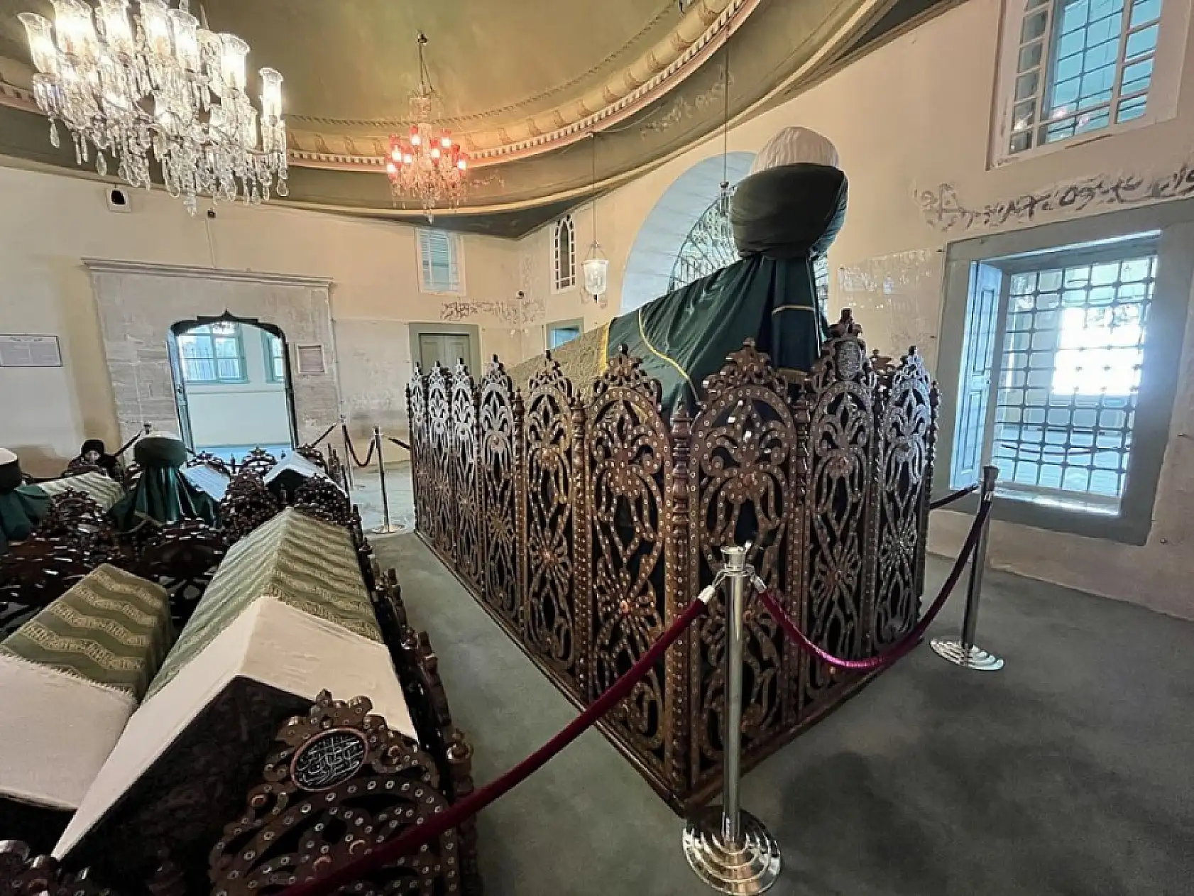 Kayseri'de o ilçenin ortasında gizli kalmış 4 türbe: Yerel halk biliyor, peki ya siz?