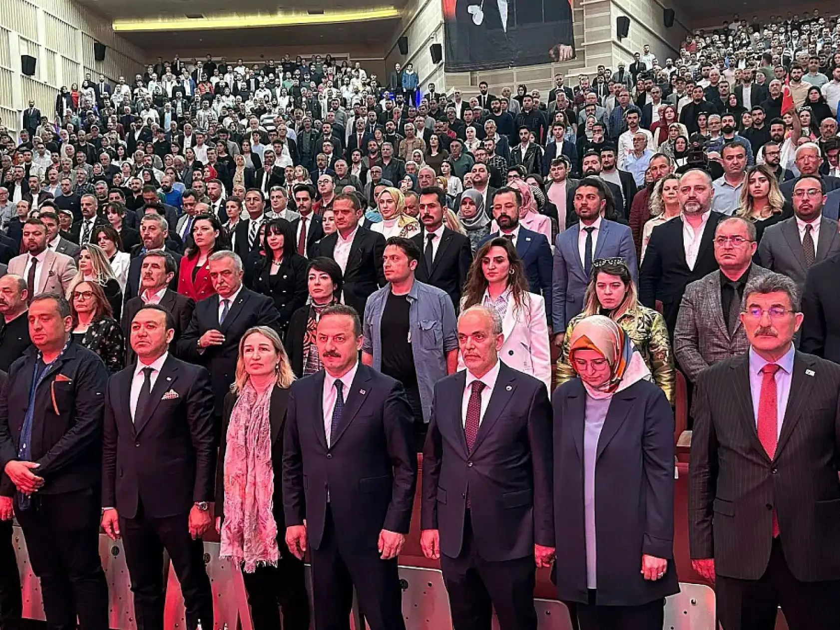 Kayseri'den kısa kısa - Yalancı polis, Yavuz Ağıralioğlu, Kayseri yemekleri, dönüşüm, hac, Kayserispor...