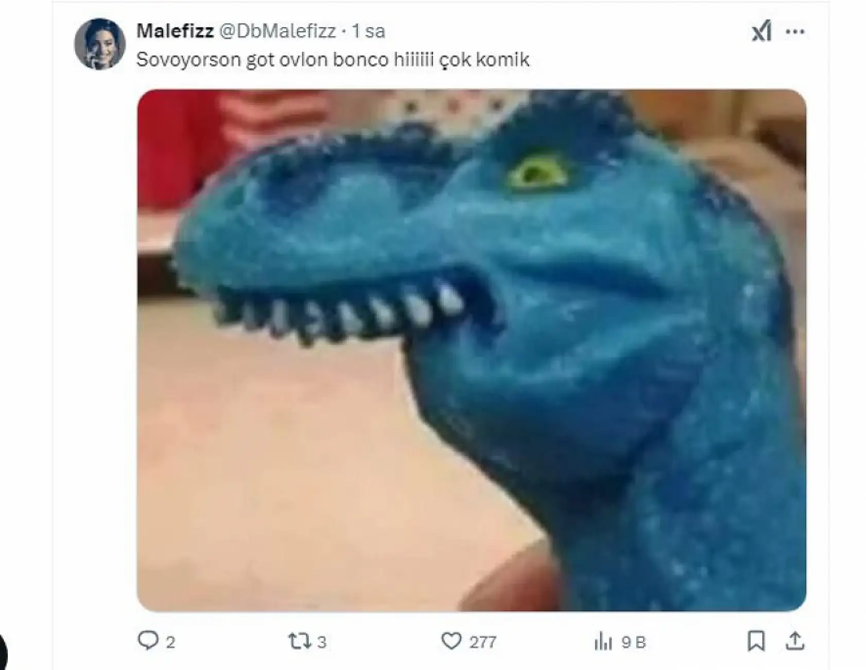 Aile Bakanlığı'nın 14 Şubat tweet'i gündem oldu: Bekârlardan şahane yorumlar!