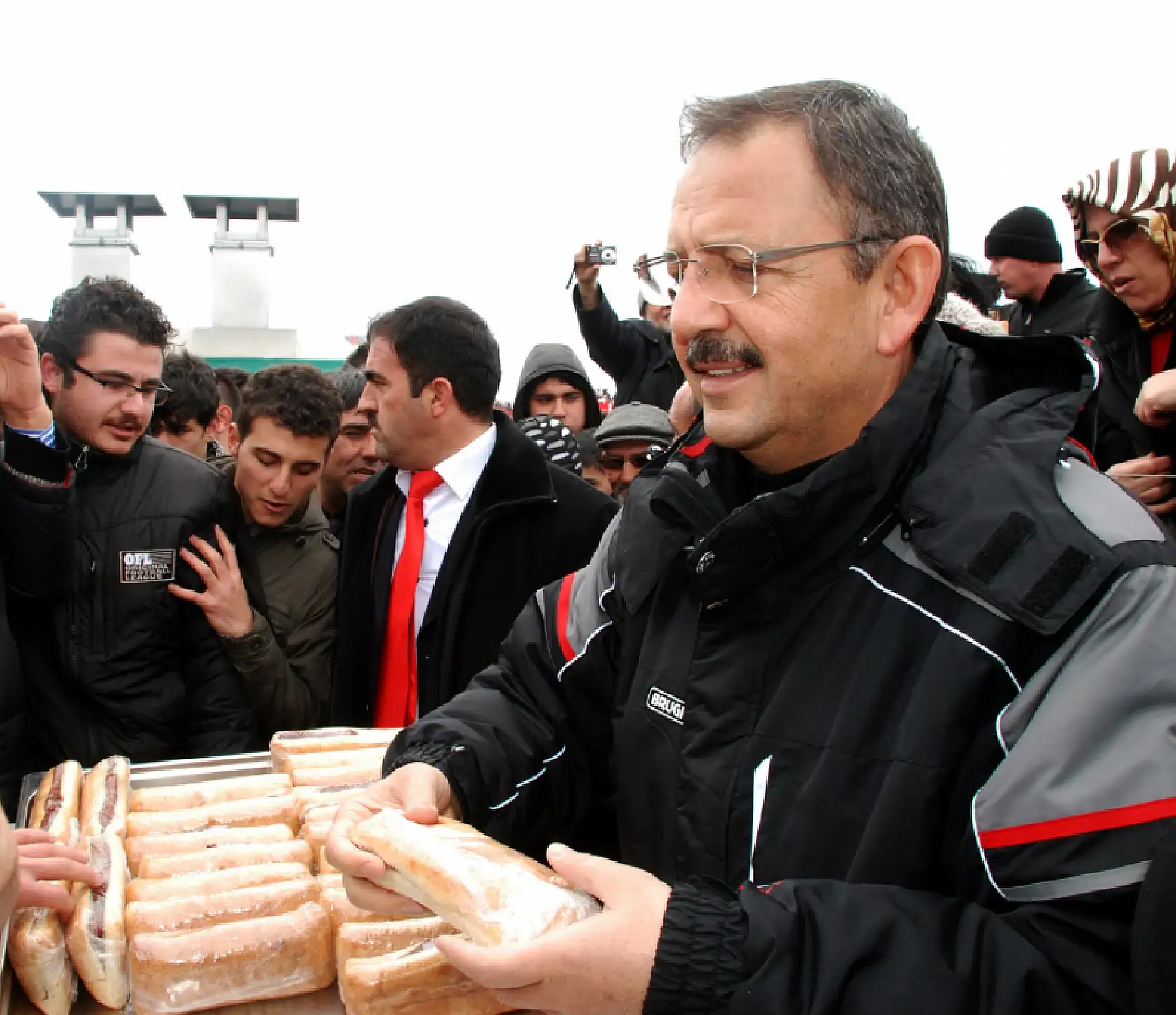 Mehmet Özhaseki siyasete geri mi dönüyor?