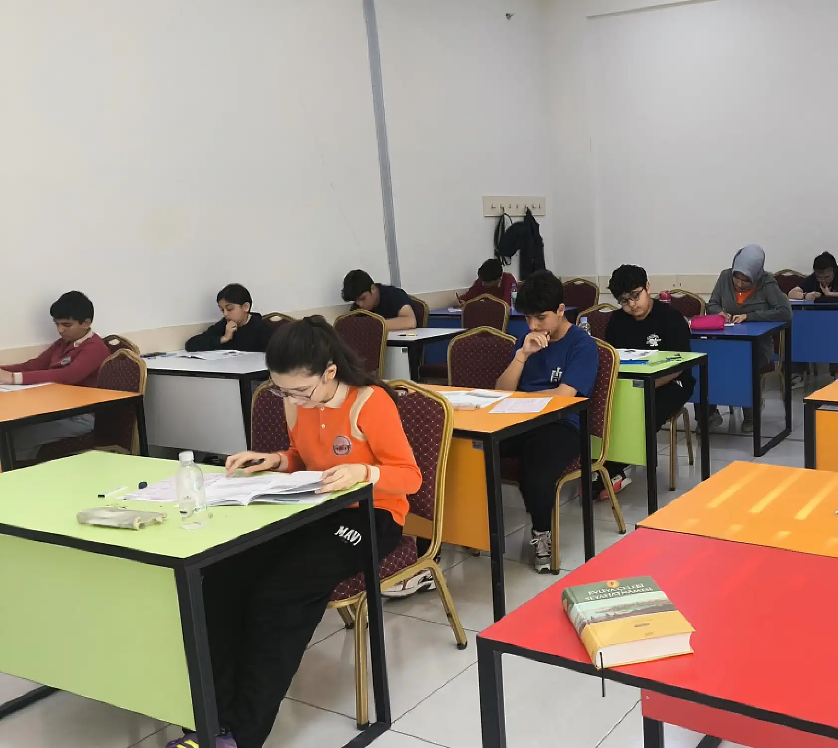 Büyükşehir'in eğitim desteği ilçelere yayılıyor
