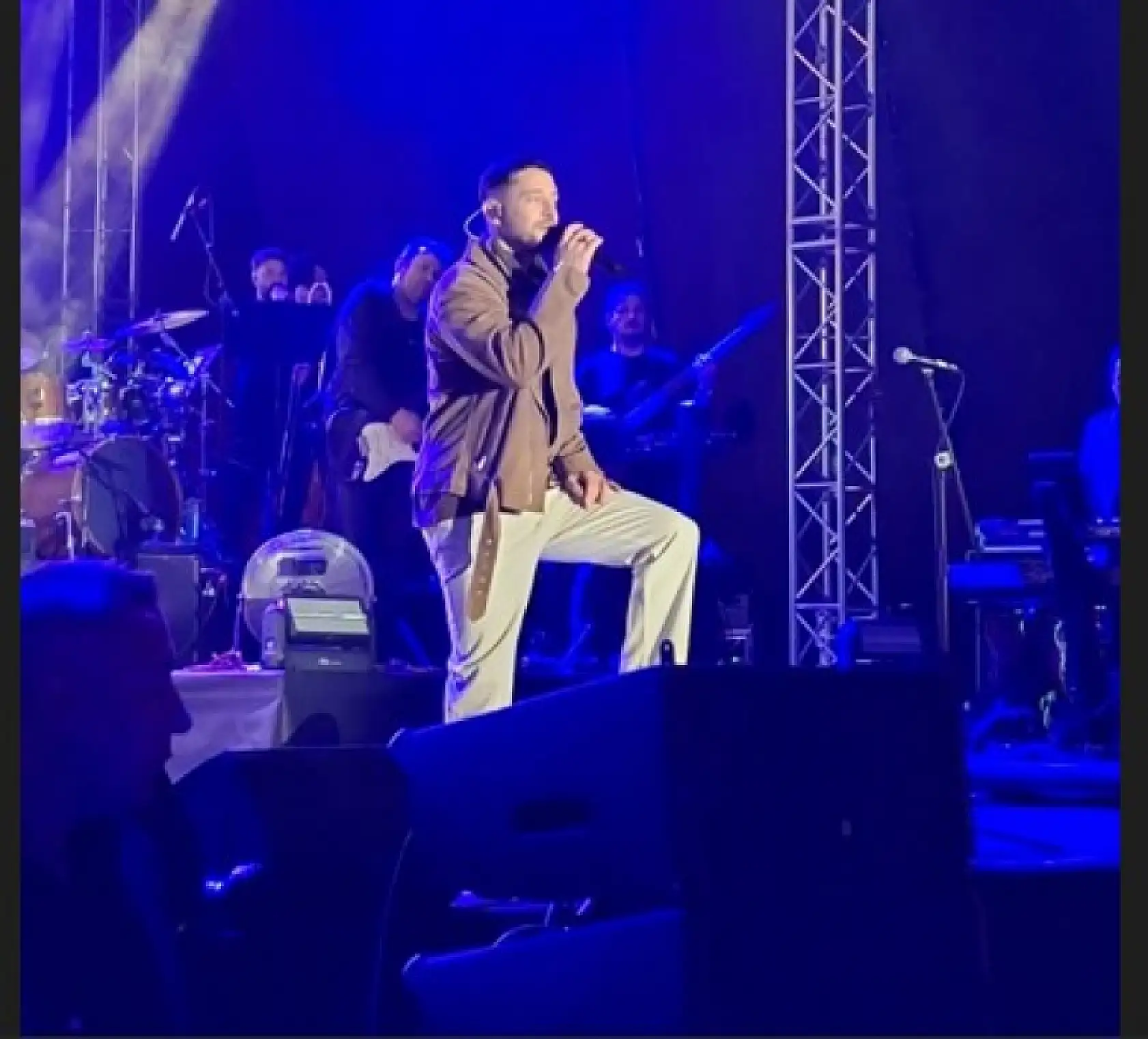 Ünlü pop şarkıcı Murat Boz Kayseri'ye gelir gelmez ilk ne yaptı?