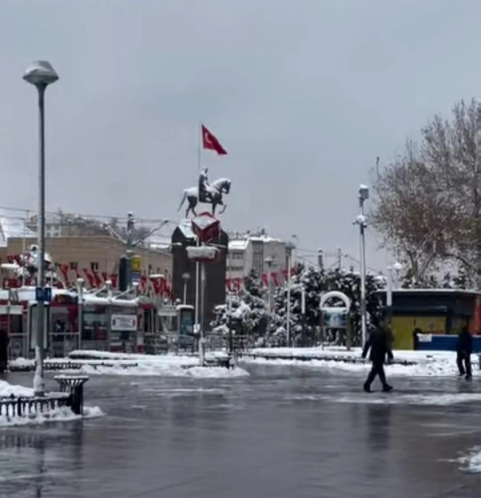 Kayserilinin ayaza direnme sırları: Bunları yapmadan dışarı çıkmayın!