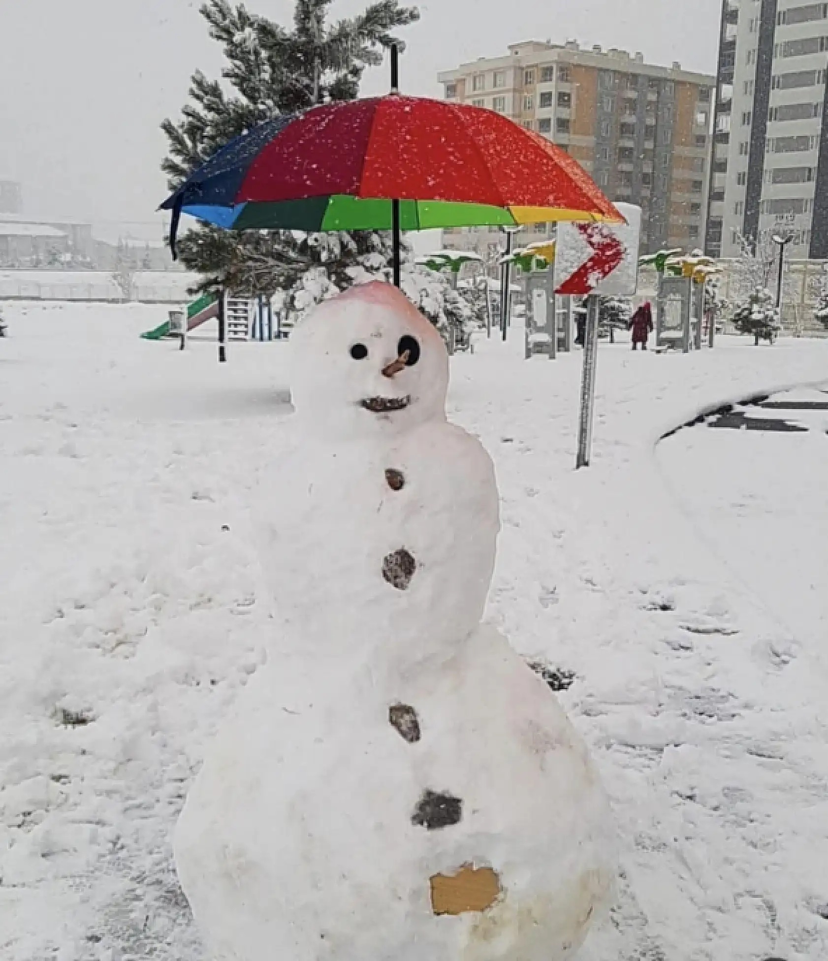Kayserililerin objektifinden yaratıcılıklarını yansıtan kar manzaraları!