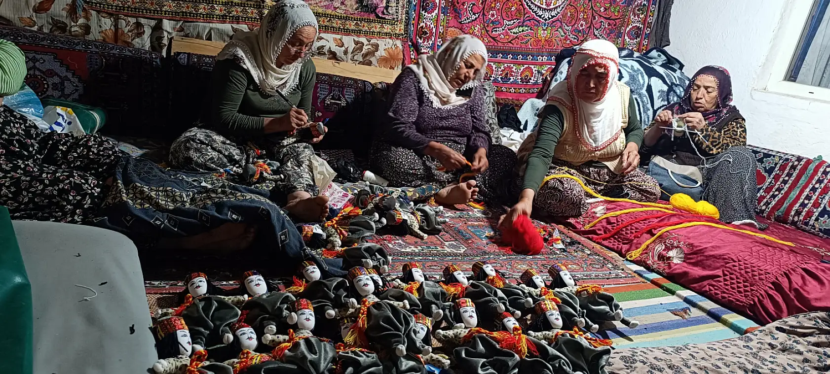 Soğanlı'dan Kayserispor'a bez bebekli destek!