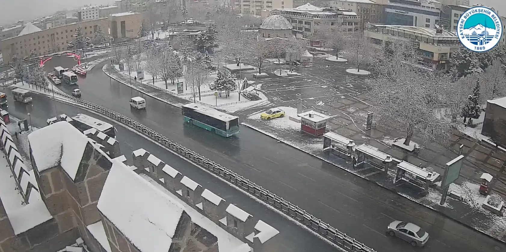 Kayseri beyaz örtüye büründü: İşte kameralara yansıyanlar…