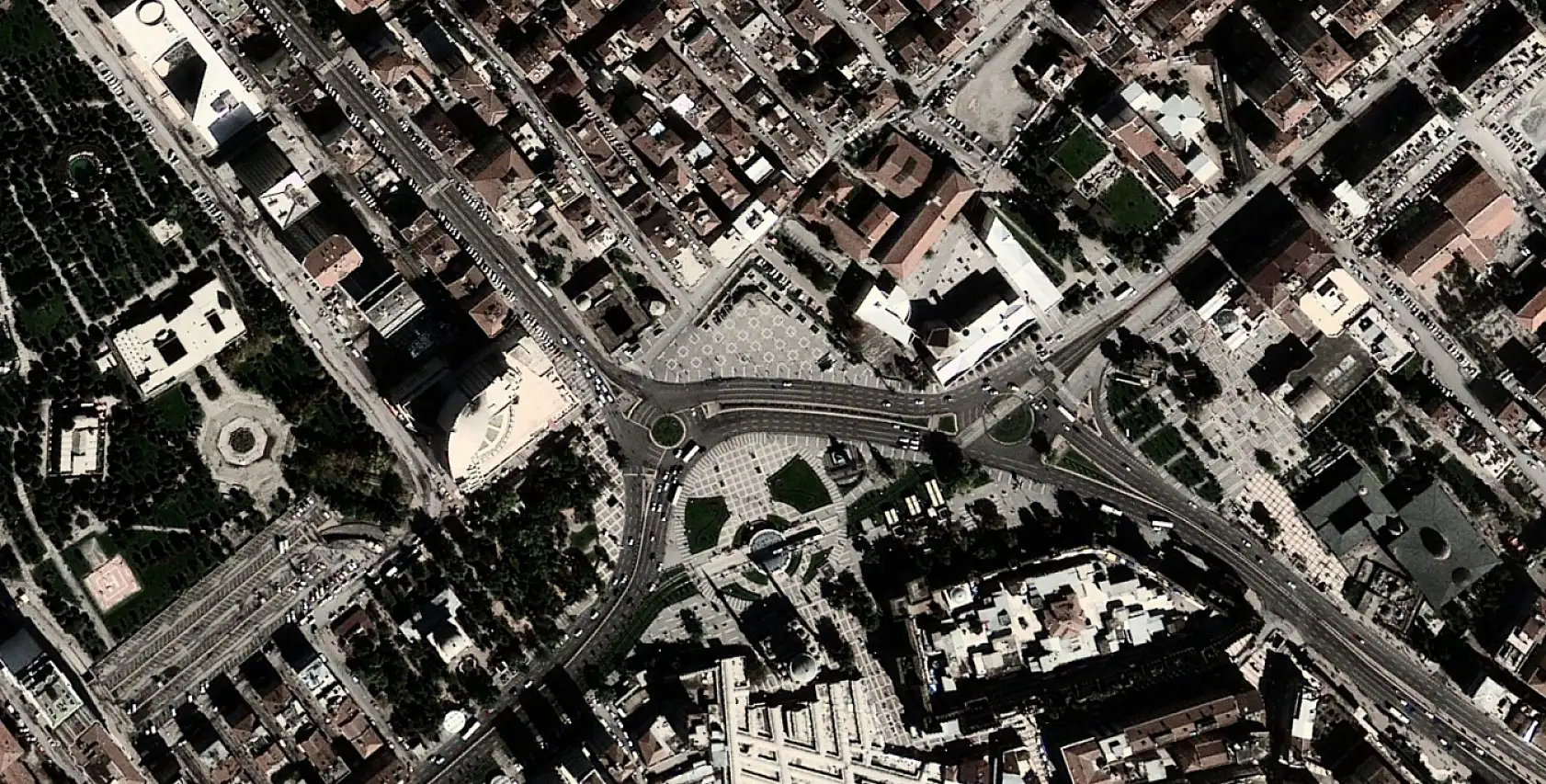 Kayseri Cumhuriyet Meydanı 2025'te nasıl görünecek? 2005'ten 2025'e…