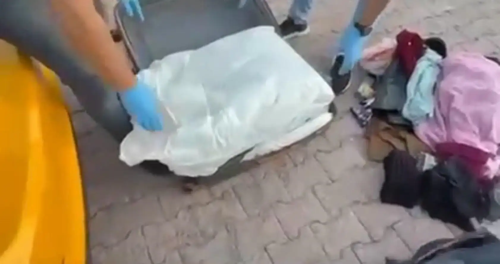 Gelinlik üzerine boncuk boncuk zehir! Jandarmadan unutulmaz operasyon