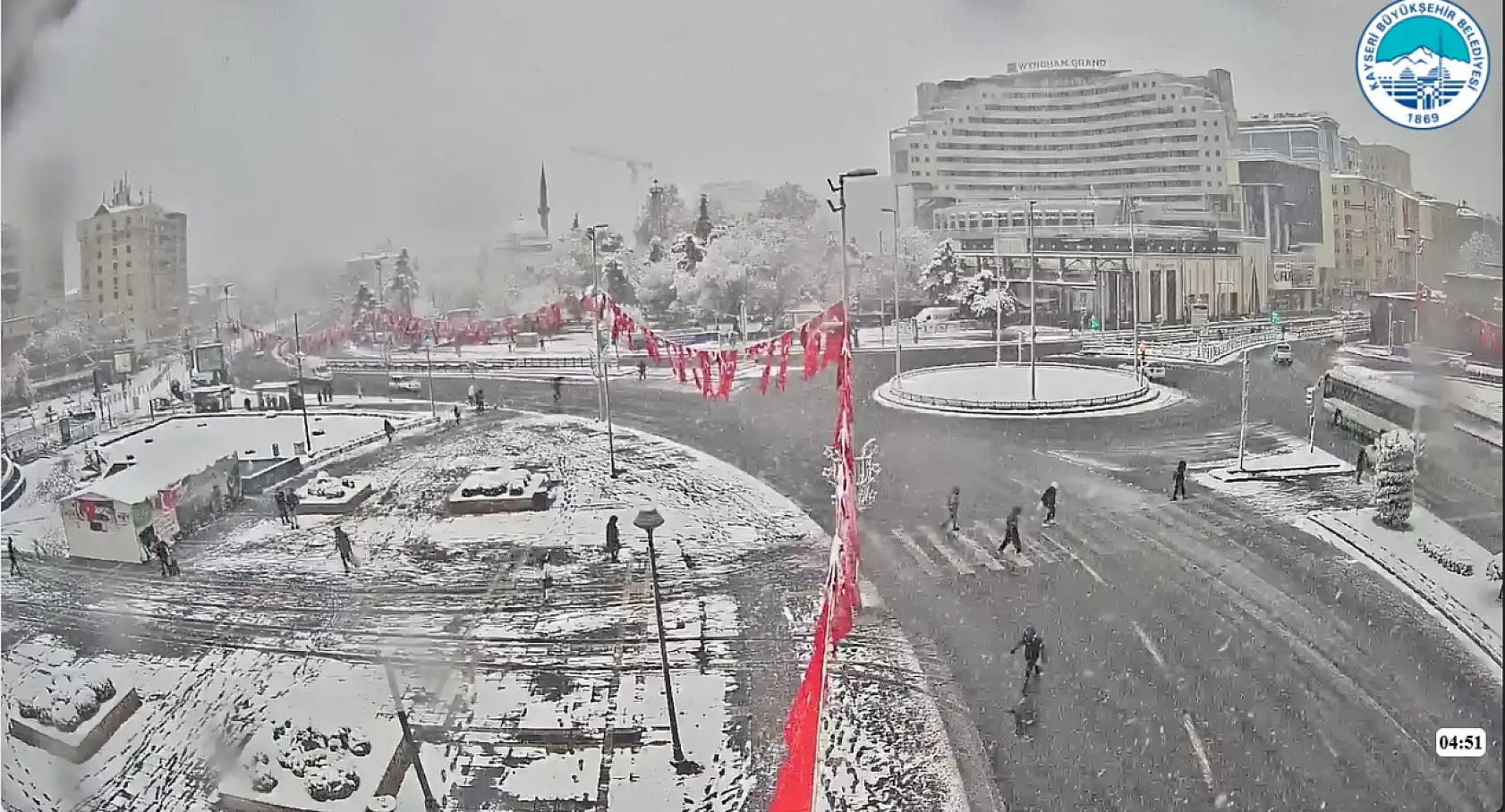 Kayseri beyaza büründü-  İşte şehirden kameralara yansıyanlar...