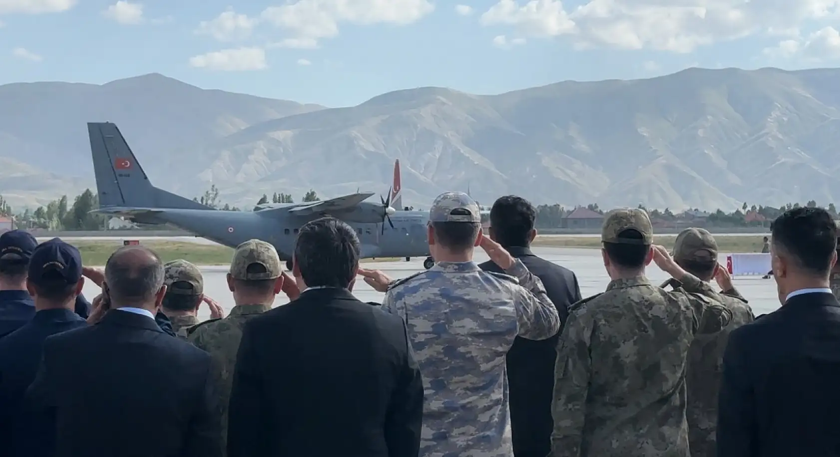 Şehitlerimiz memleketlerine uğurlandı..