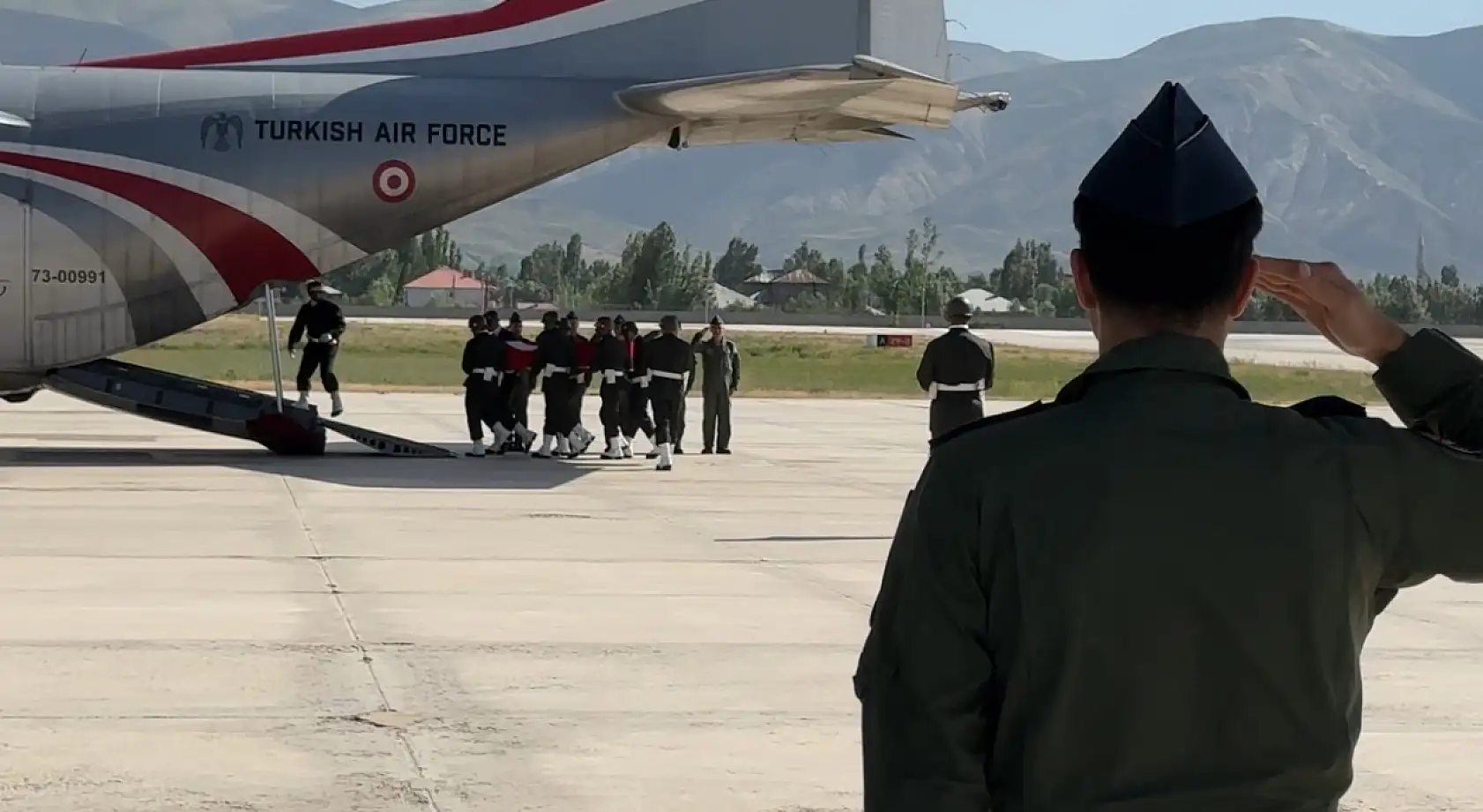 Şehitlerimiz memleketlerine uğurlandı..