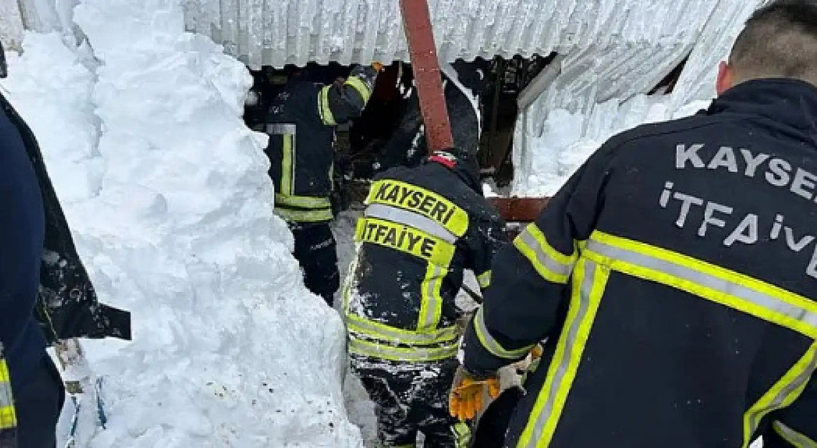 Kayseri'de karla mücadele sürüyor! - İşte kısa kısa haberler...