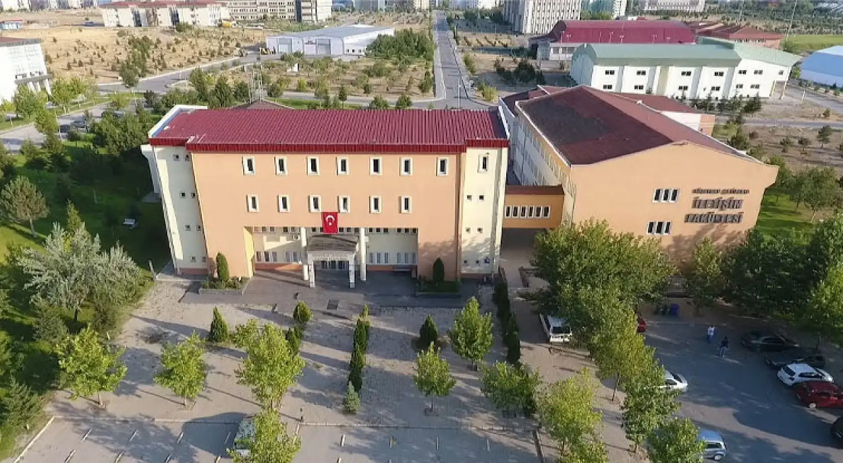 Erciyes Üniversitesi'nde büyük gurur - Rektöre tebrik yağıyor!