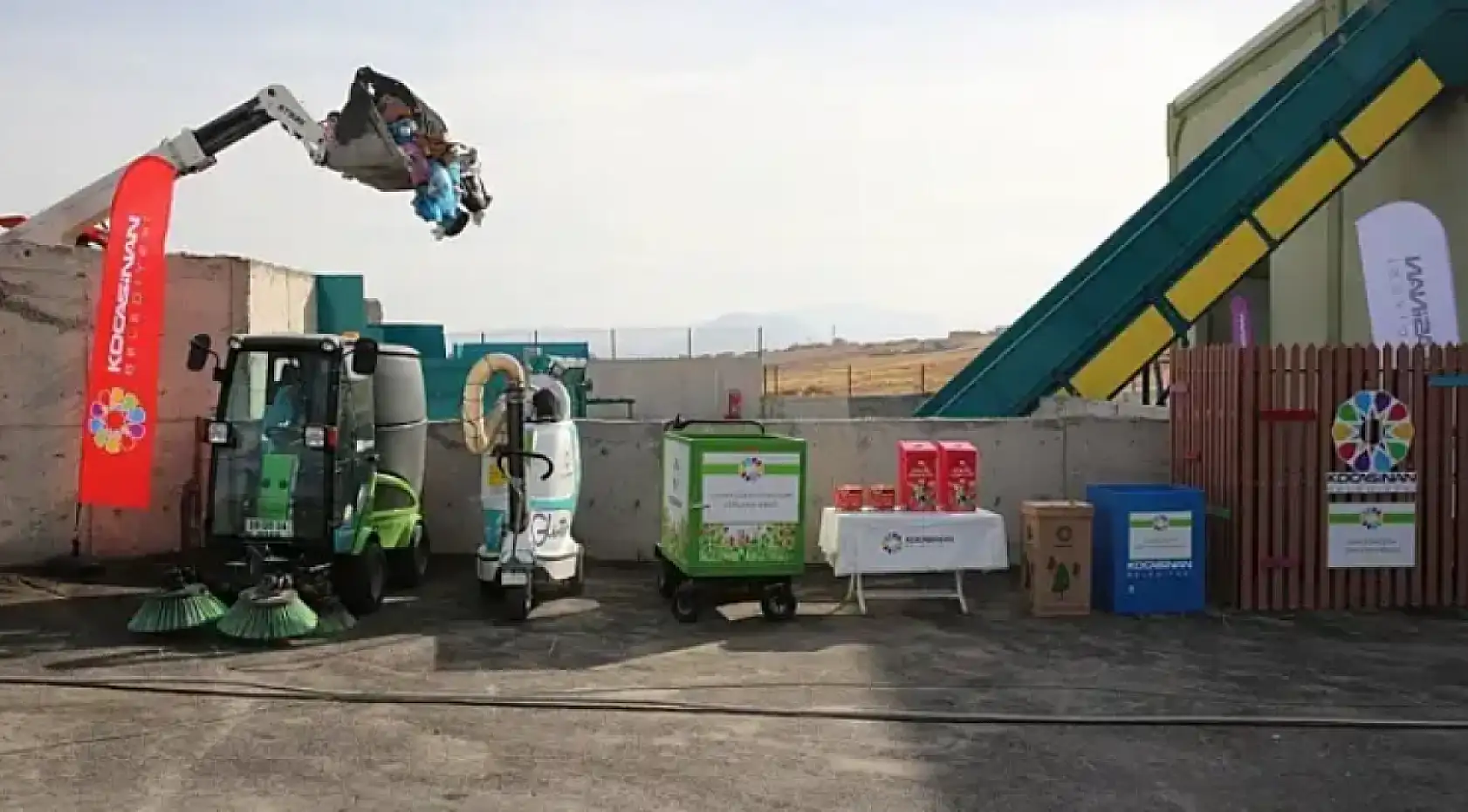 Kayseri'de dünün devamı gibi bir pazar: CEO Ertekin'den Hes Kablo yangınına dair açıklamalar, Akraba tartışmaları, kaymakam atamaları.. İşte Kayseri'den kısa kısa haberler