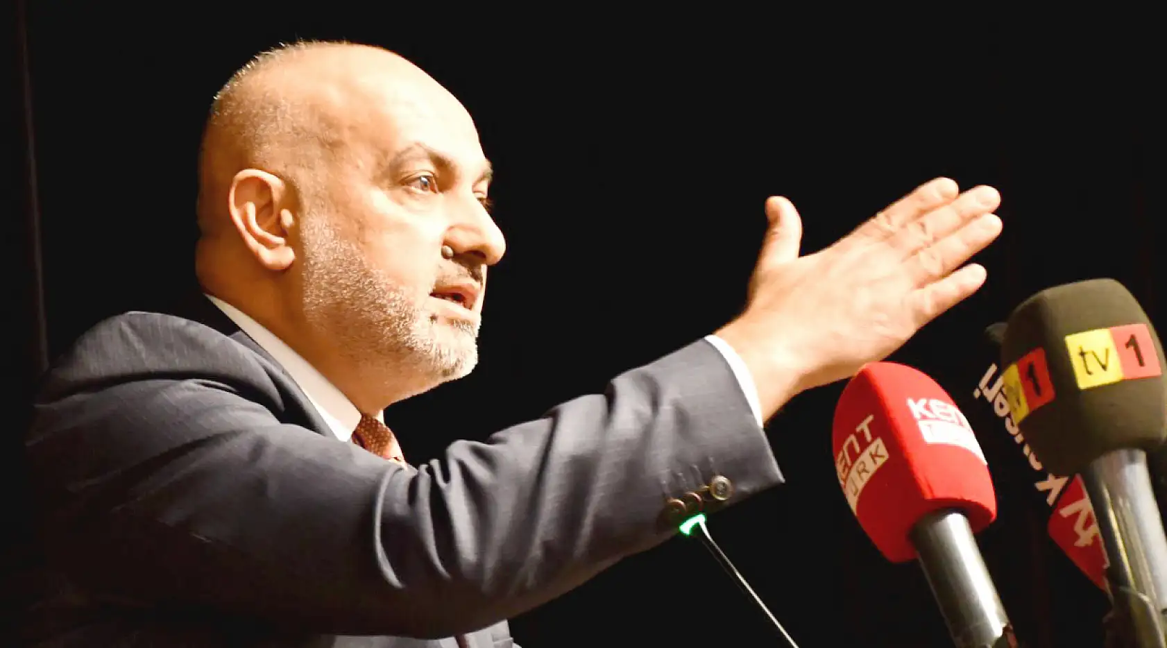 Kayserispor'da Başkan Ali Çamlı geri atacak mı?