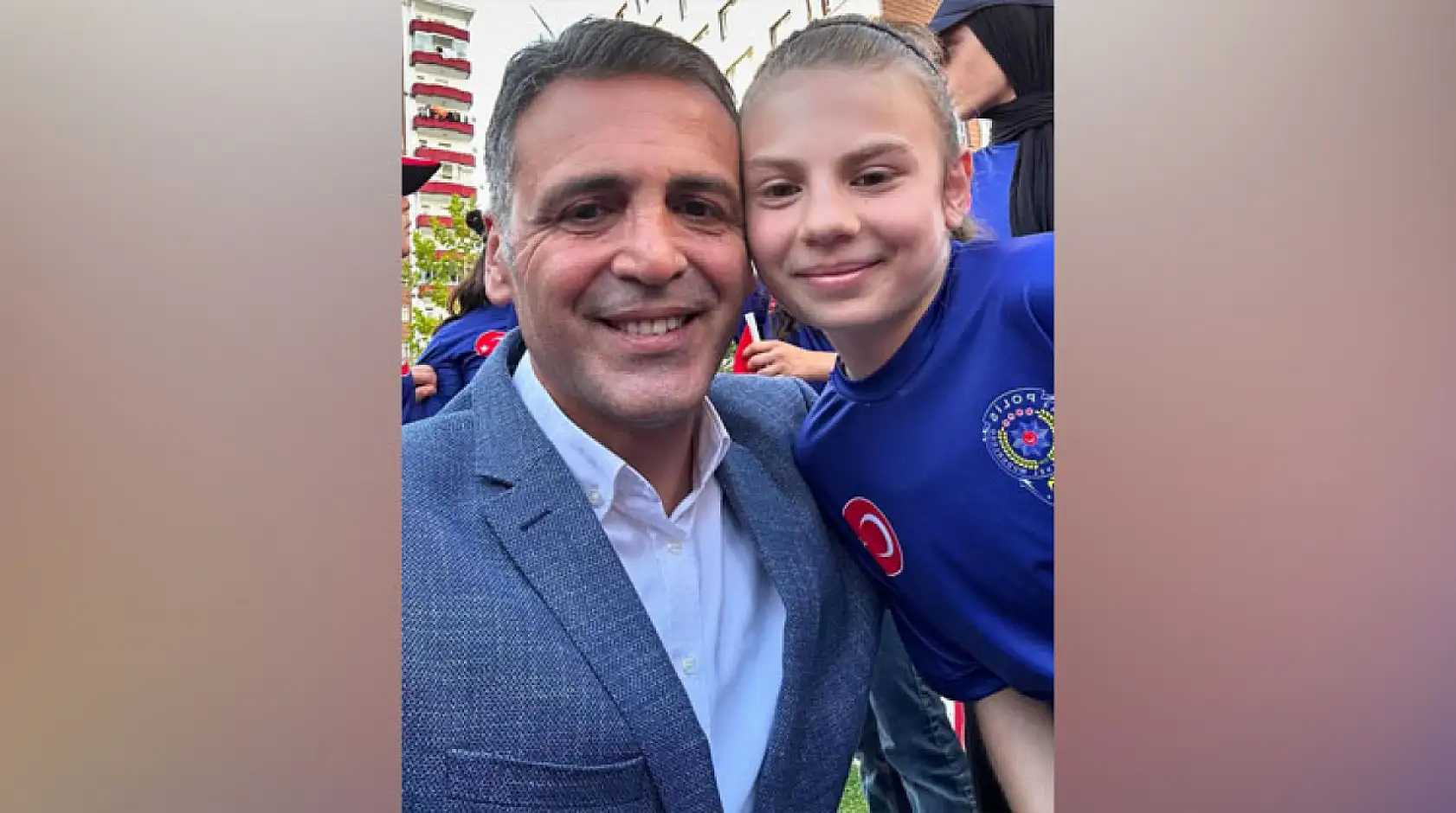 Atanur Aydın kimdir?