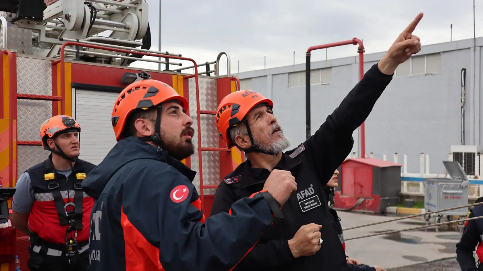 Kayseri'de gerçeğini aratmayan kurtarma eğitimi