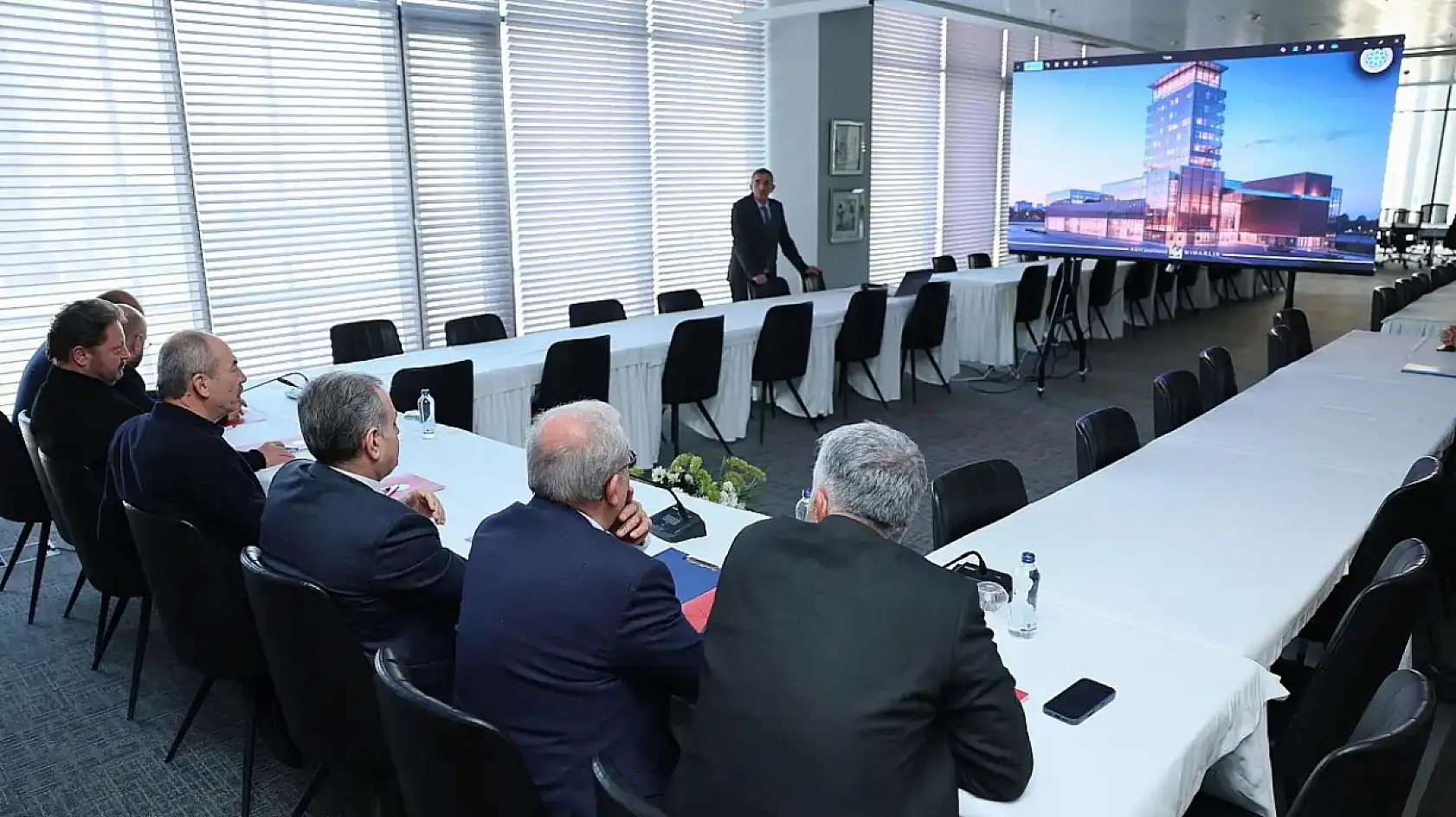 Kayseri'den Kısa Kısa: Kapalıçarşı Dosyası, Teşkilat Tartışması, Aslan Payı, Konut Projesi, Kayserispor…