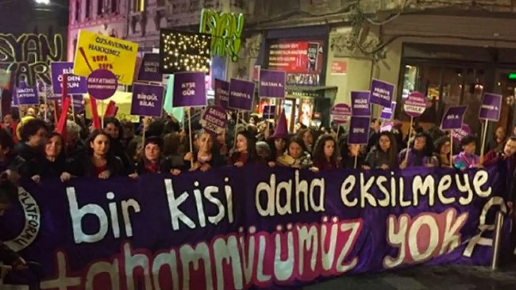 Dünya Kız Çocukları Günü: Türkiye'de bir yas günü!