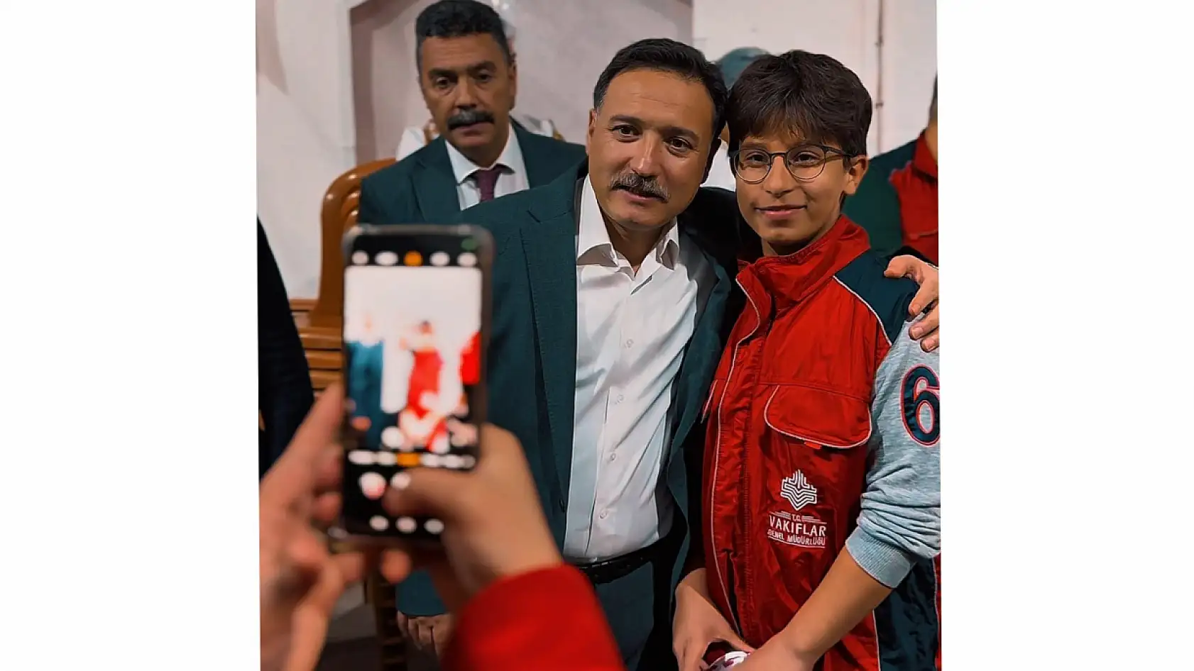 İftar çadırında vatandaşlarla buluşan Vali Çiçek kime söz verdi?