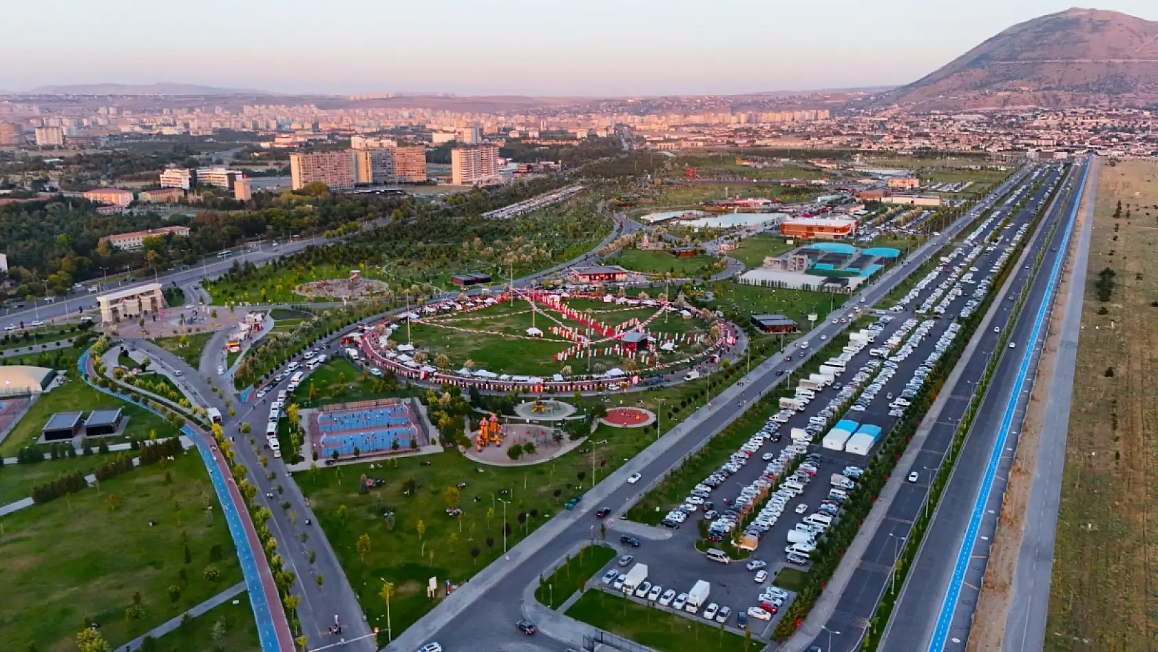 Kayserilinin sosyal tercihi ''Millet Bahçesi'' oldu!