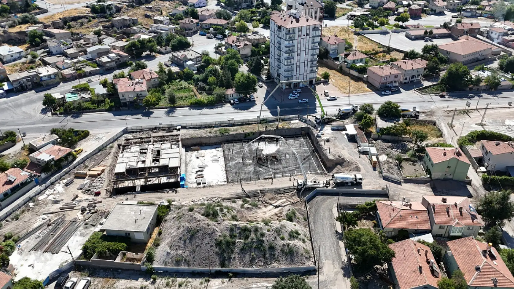 Büyükşehir Kayseri'nin çehresini değiştirmeye devam ediyor!