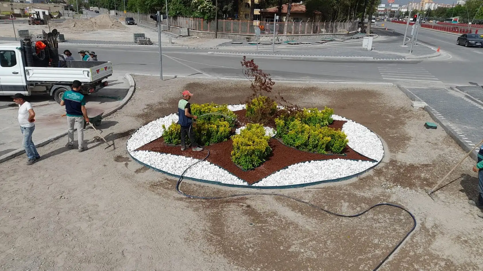 Kayseri'nin çehresi değişti: Büyükşehir'den park ve bahçelere önemli yatırım!