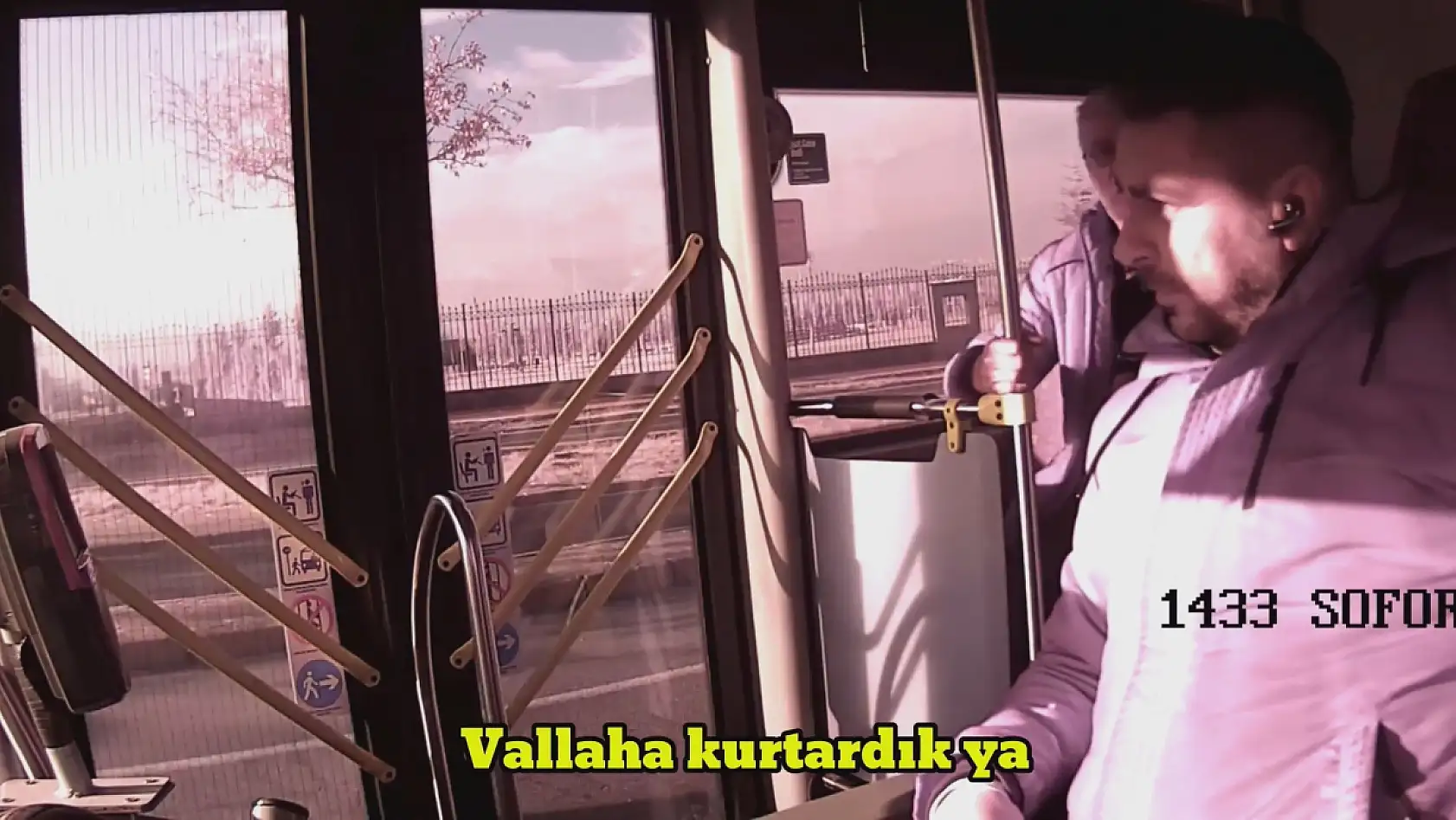 Büyükşehir'in personel eğitimi işe yaradı - Otobüs şoföründen hayat kurtaran müdahale!