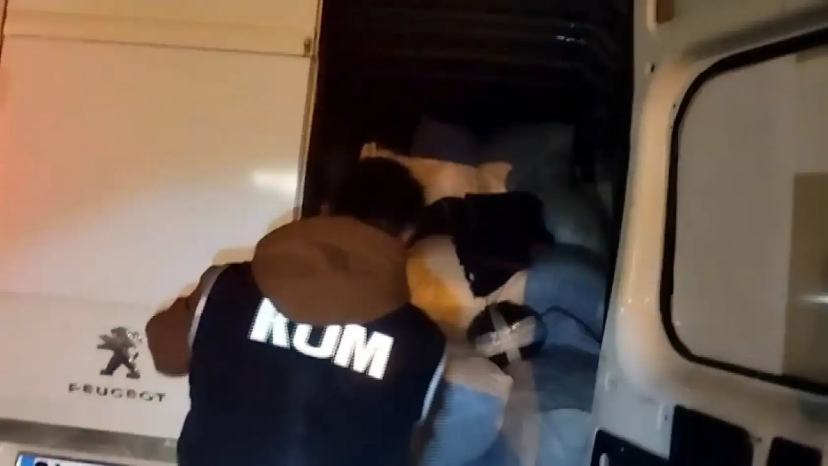 Kayseri'de kaçakçılığa geçit yok: 1 buçuk ton ele geçirildi!