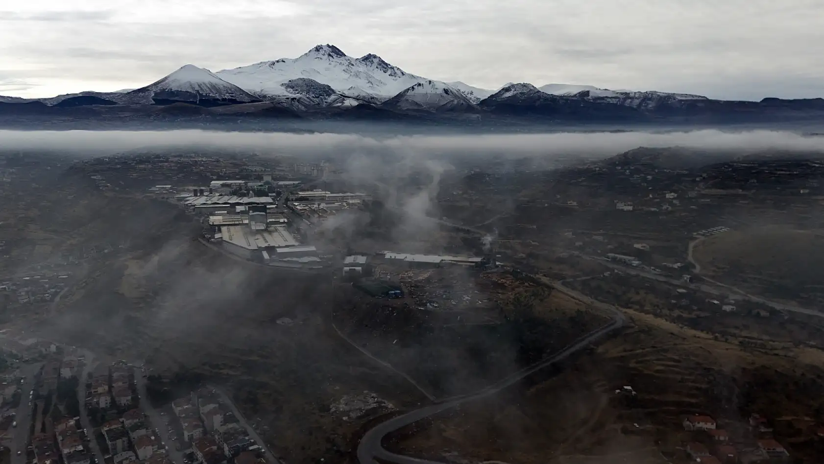 Kayseri'de 2 gündür sis etkisini sürdürüyor