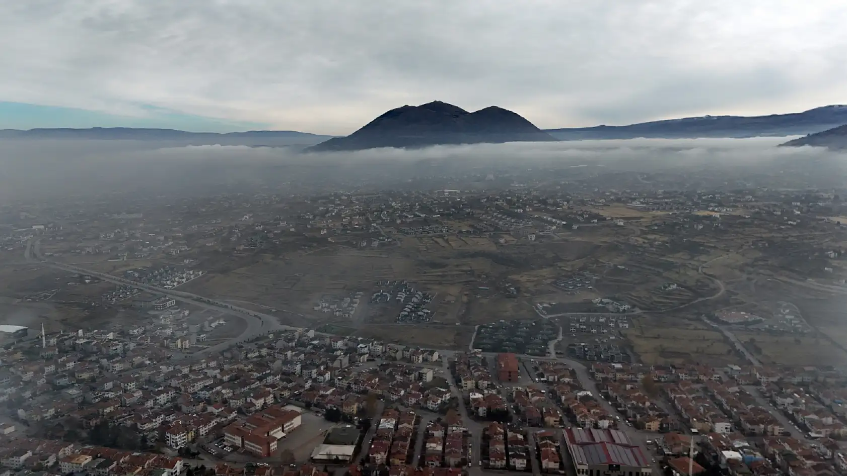 Kayseri'de 2 gündür sis etkisini sürdürüyor