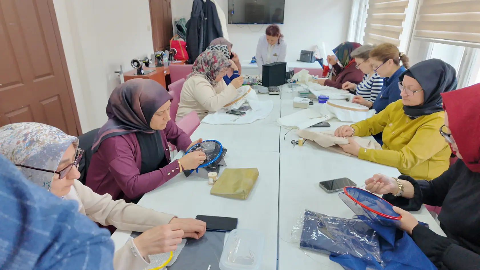 Kayseri'de unutulan sanat yeniden moda oldu! Hem öğreniyorlar hem para kazanıyorlar
