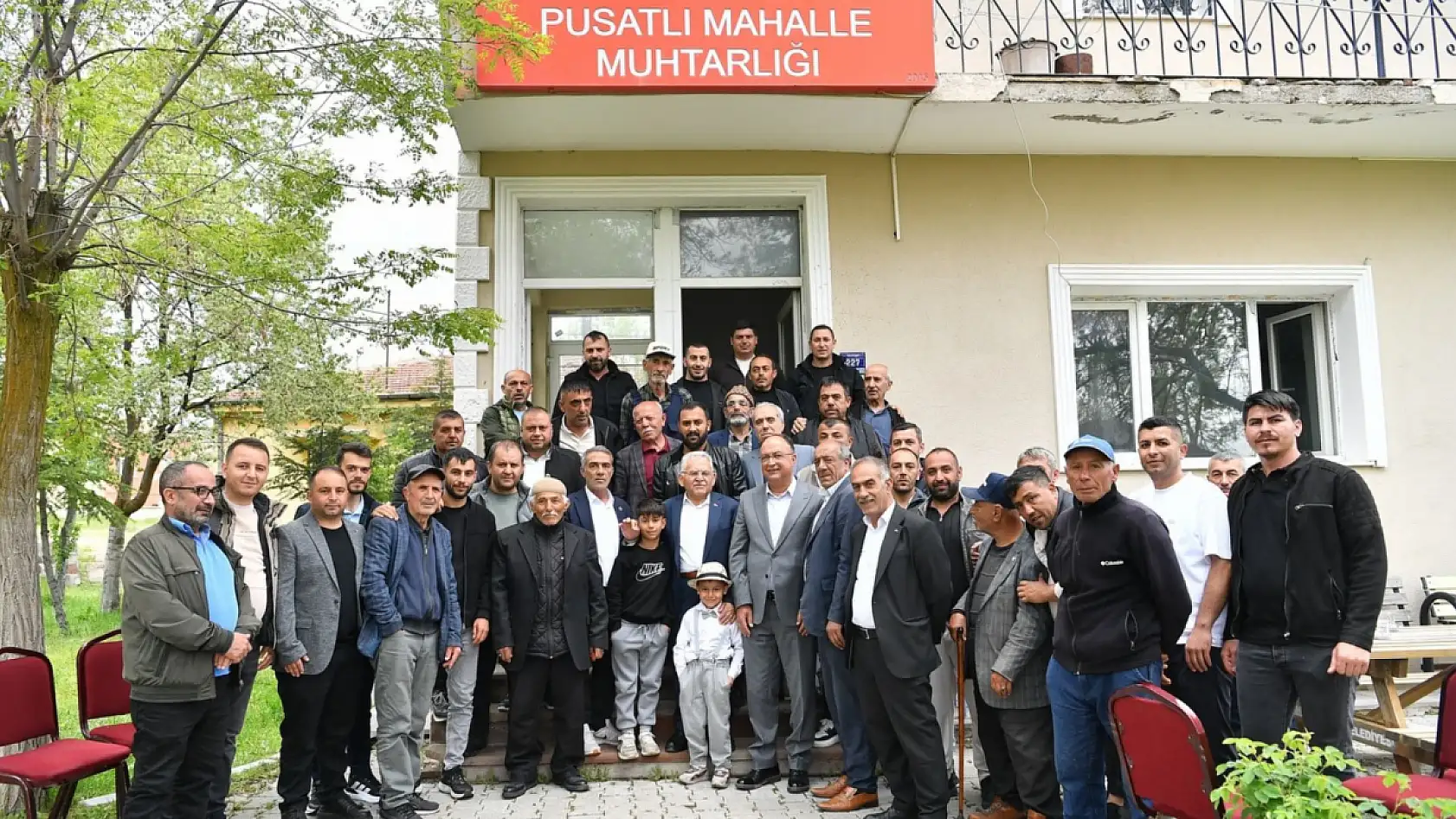 Büyükkılıç, baba ocağı Develi'de vatandaşla bayramlaştı