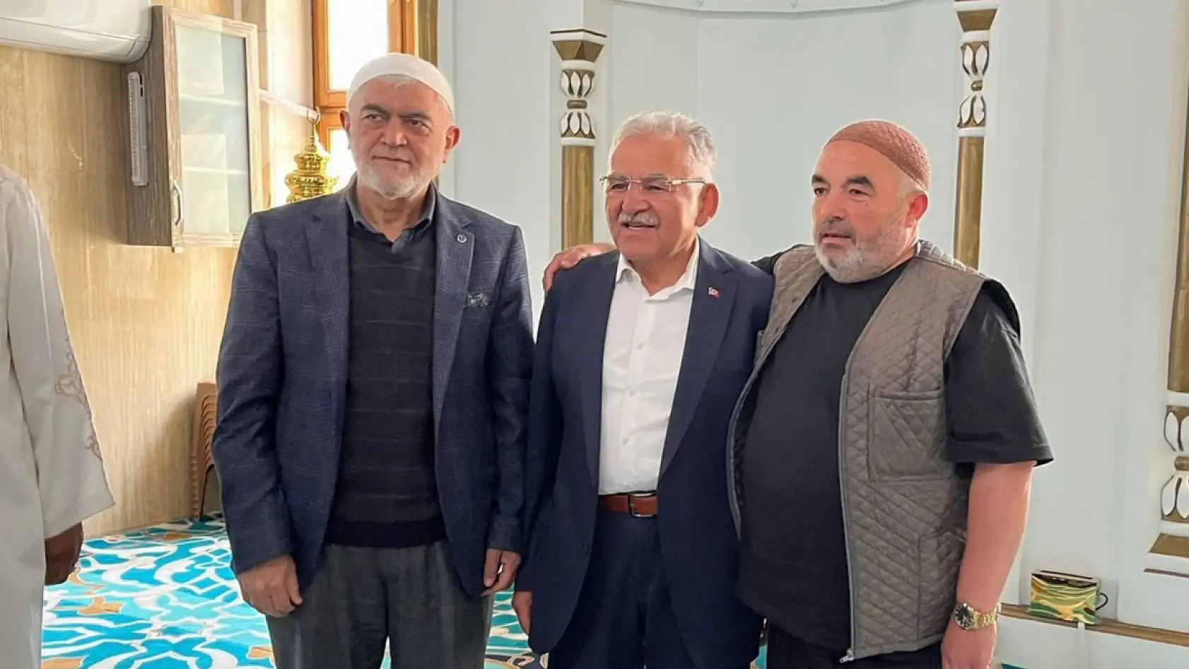 Büyükkılıç, baba ocağı Develi'de vatandaşla bayramlaştı
