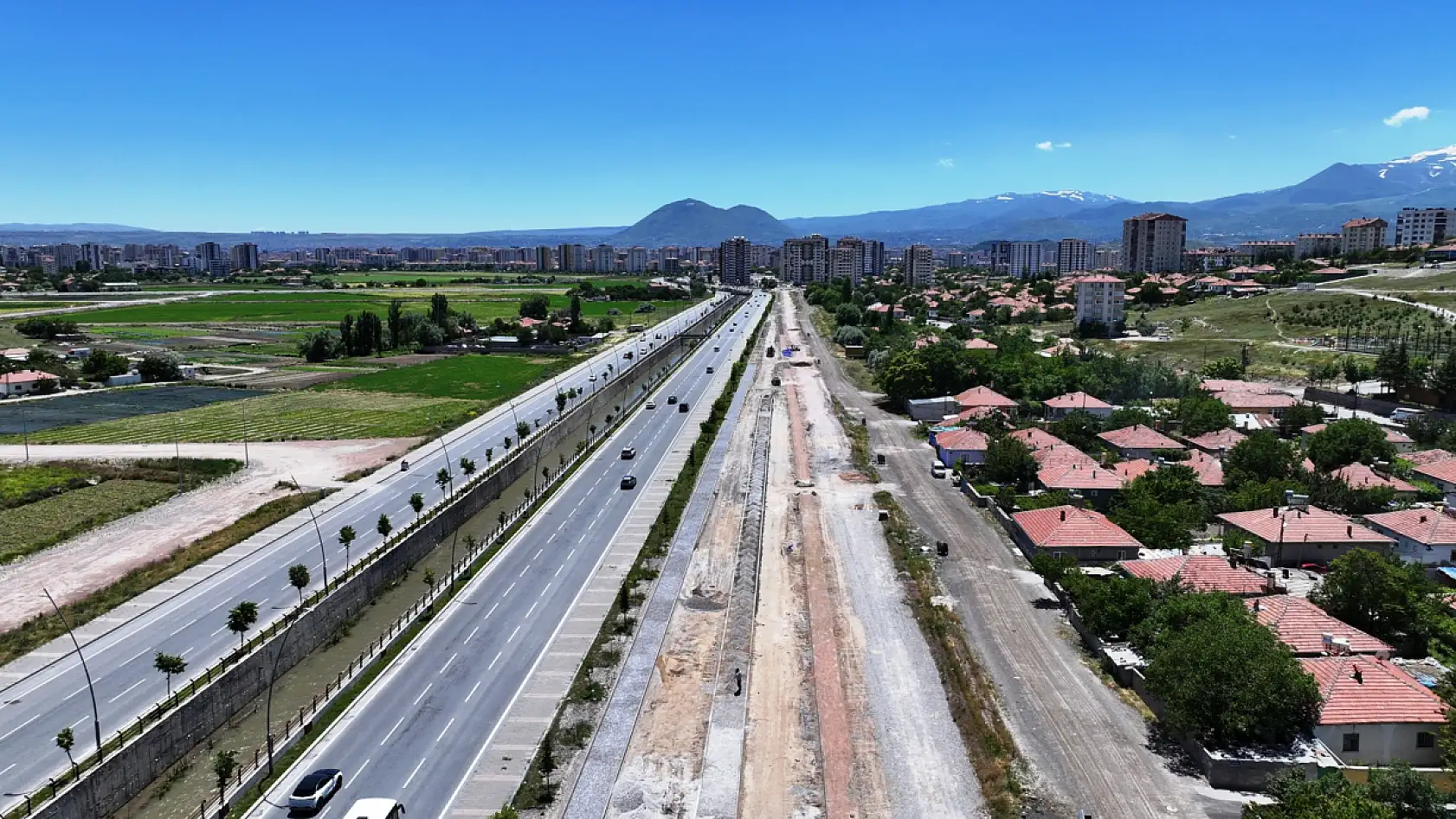 Kayseri'ye 2,5 kilometrelik yeşil yol düzenlemesi yapılıyor