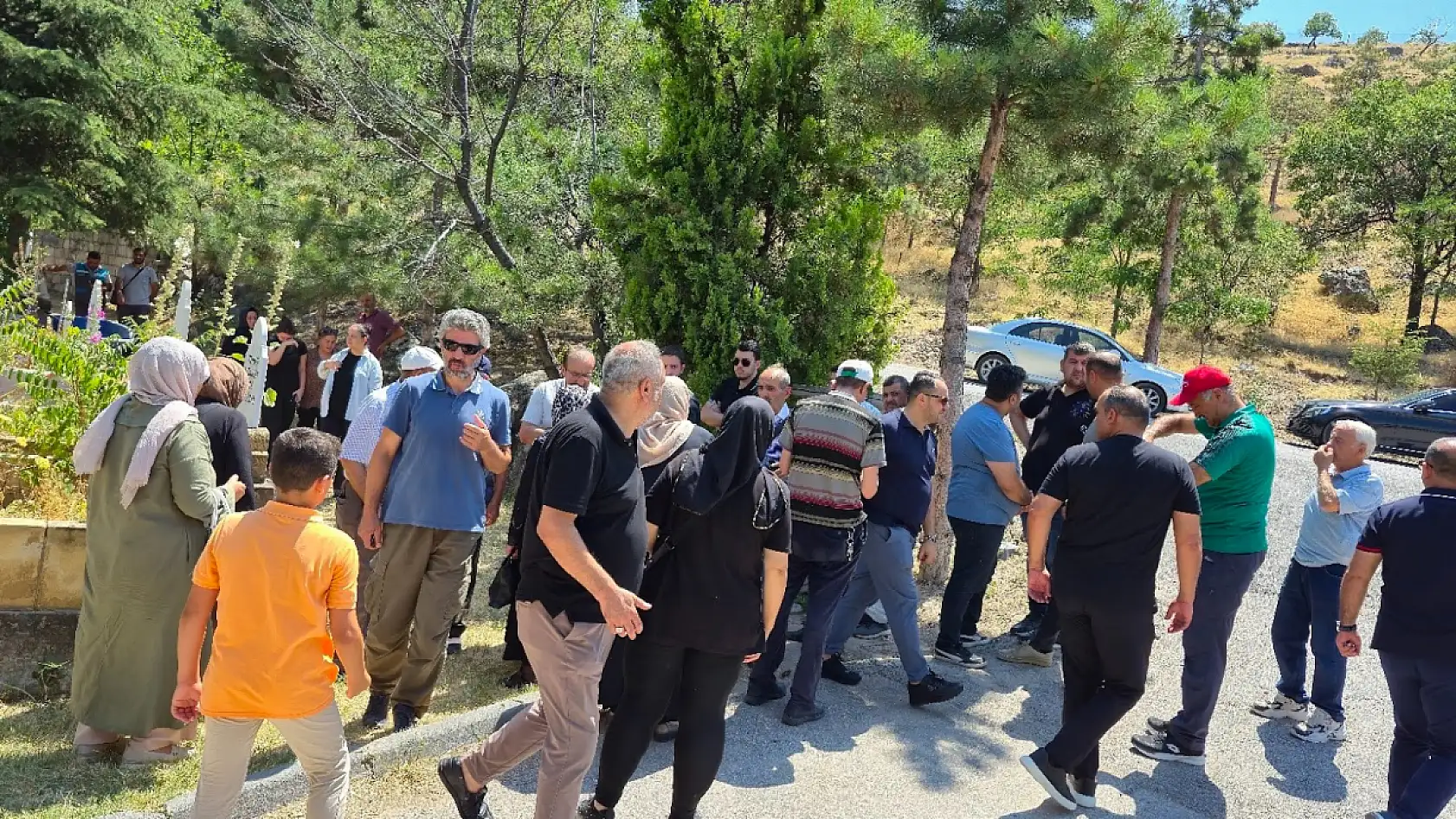 Spor camiasından yoğun katılım! Ayşe Özdemir dualarla uğurlandı