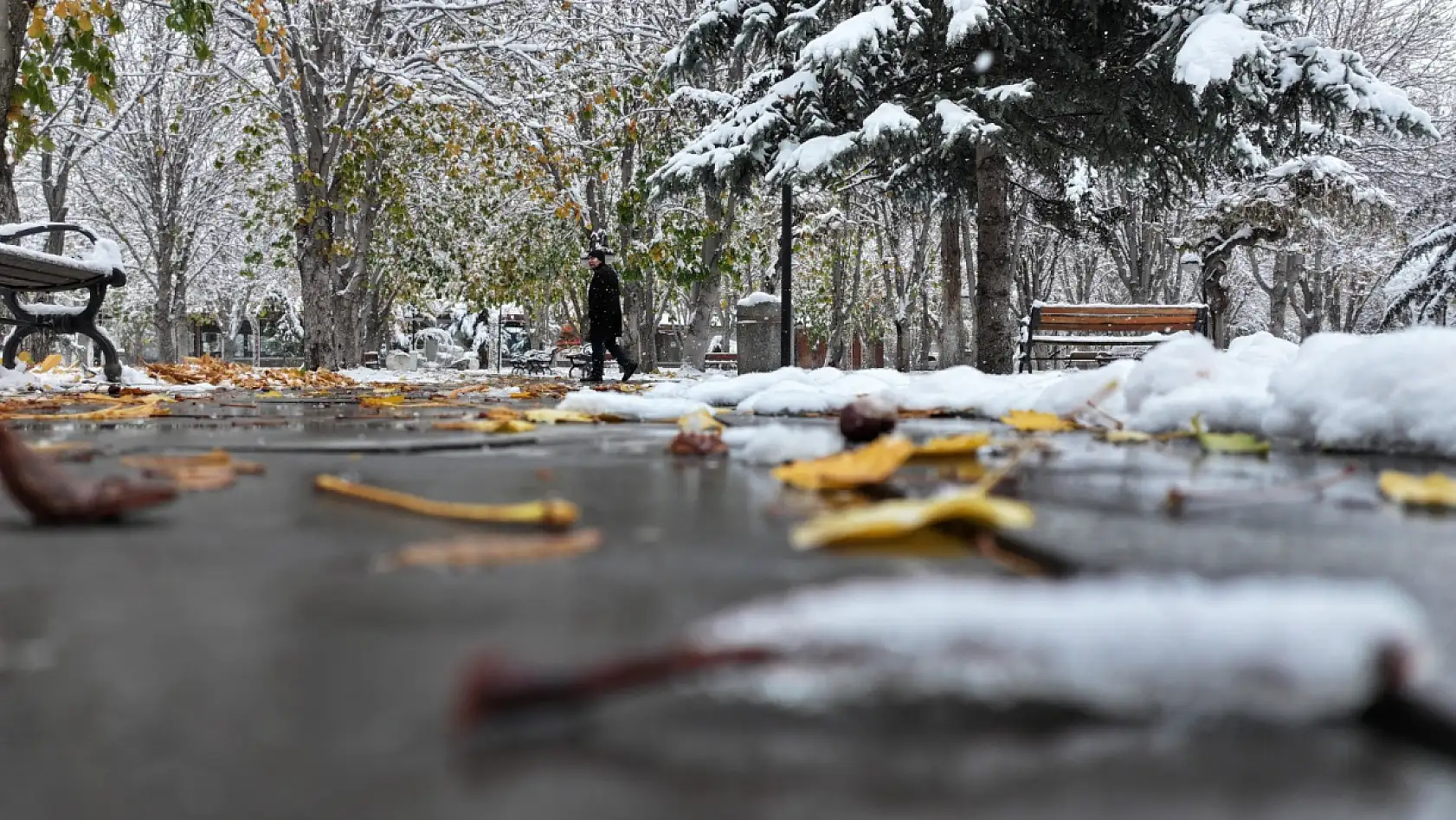 Kayseri'de yoğun kar yağışı - İşte kartpostallık görüntüler!