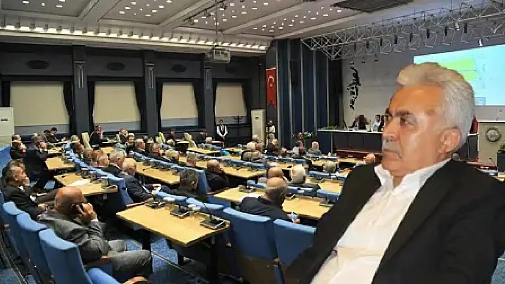 Kayseri'den kısa kısa - Ramazan Bayramı, Acı olay, Uzun kuyruk, Sessiz denetim, İlçe müzesi, Bayram harçlıkları...