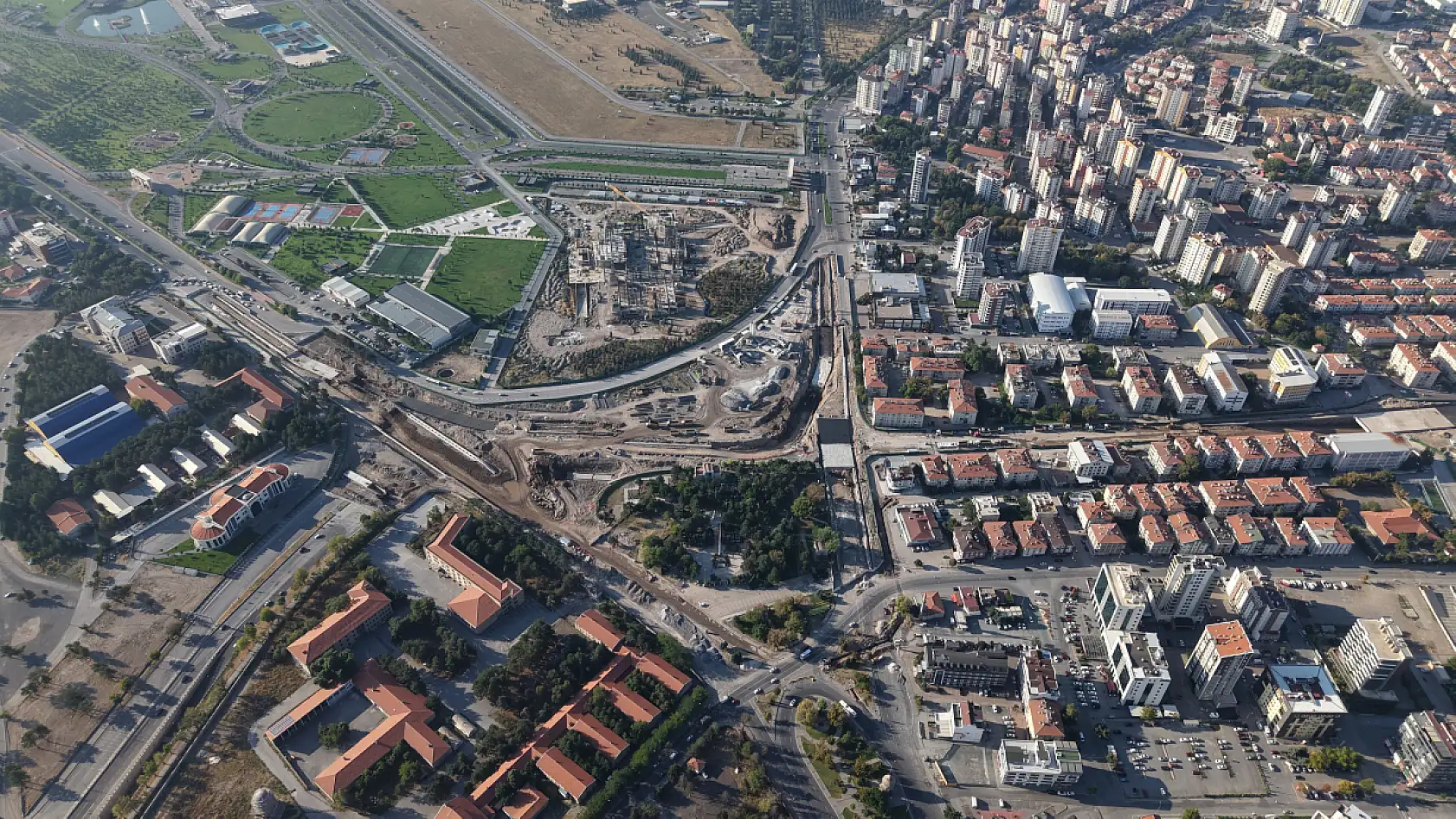 Kartal Katlı Kavşağı projesinden son görüntüler: Tünel çalışmaları başladı!