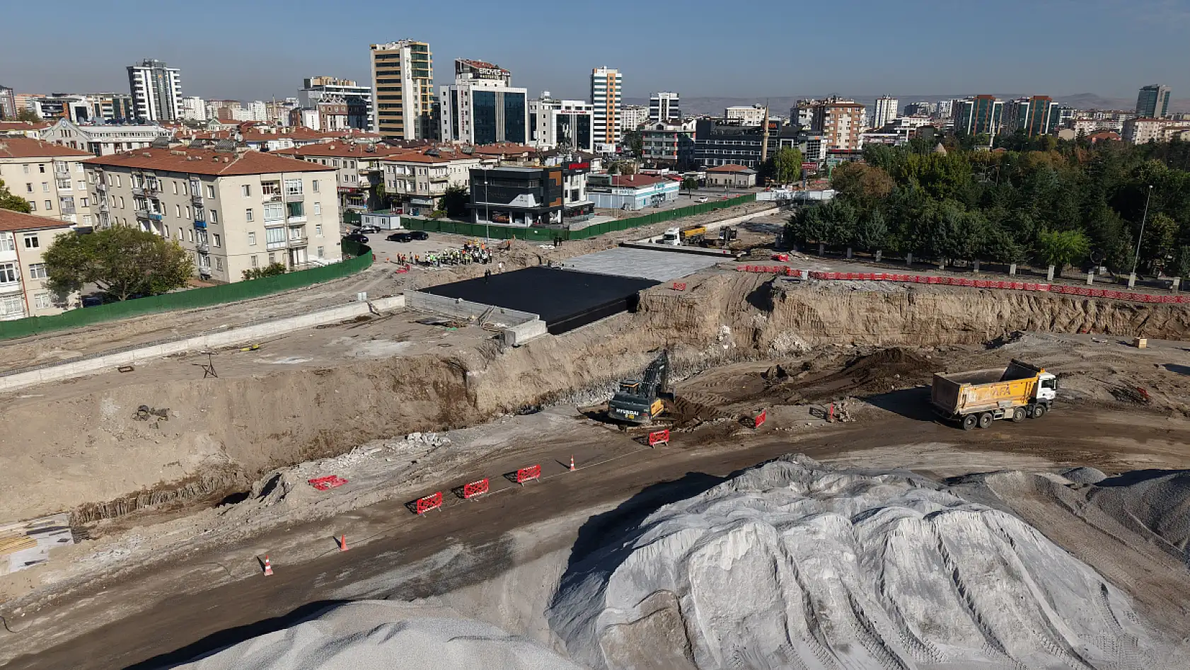 Kartal Katlı Kavşağı projesinden son görüntüler: Tünel çalışmaları başladı!