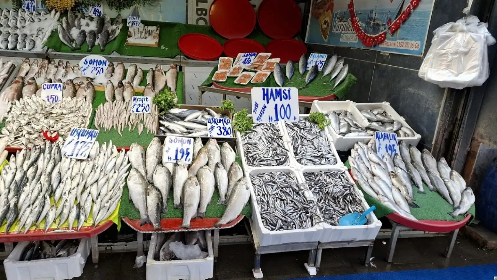 Tezgâhlarda kış bereketi: Fiyatlar dikkat çekiyor