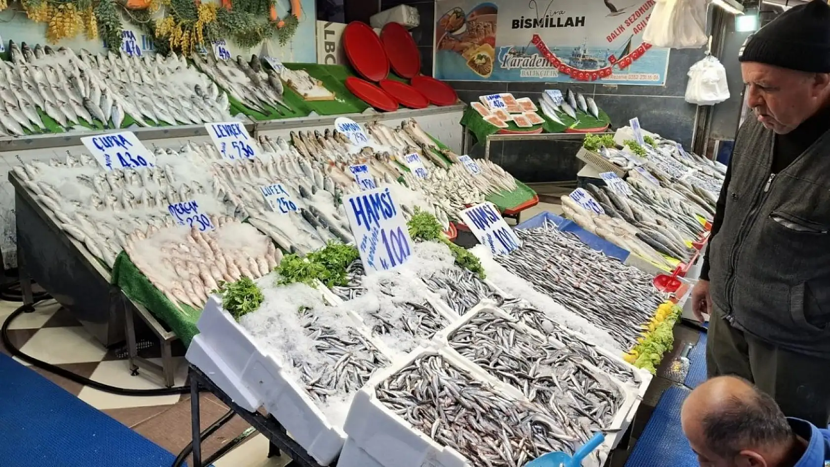 Tezgâhlarda kış bereketi: Fiyatlar dikkat çekiyor