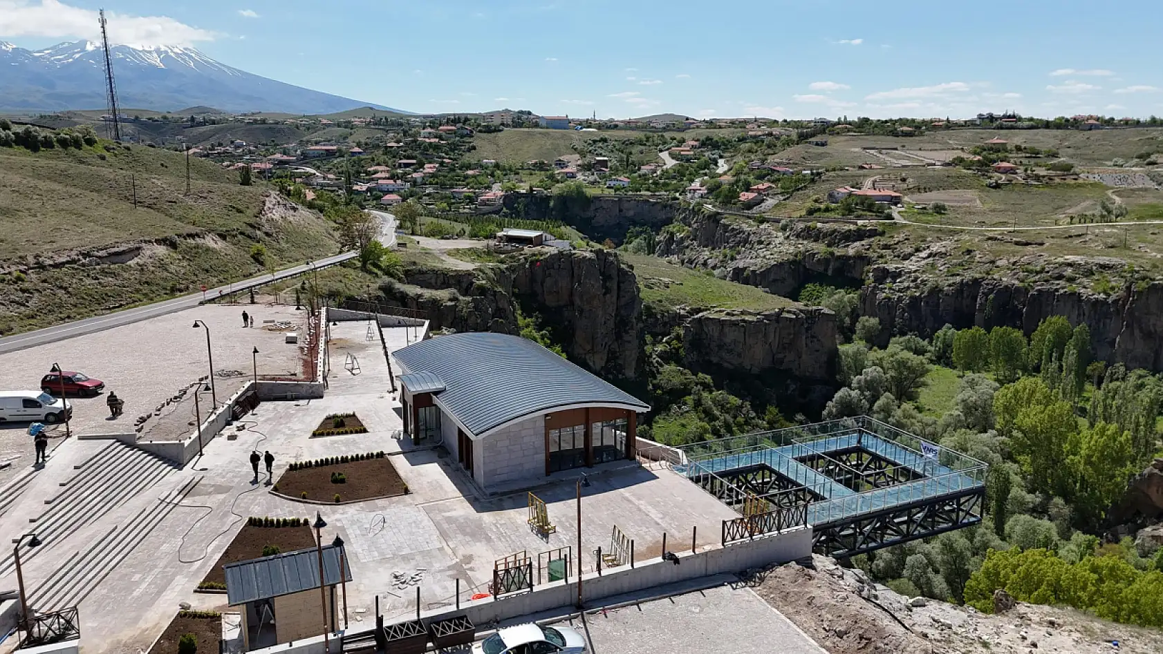 Kayseri'ye 149 kilometre… 382 basamakla iniliyor, gören hayran kalıyor!