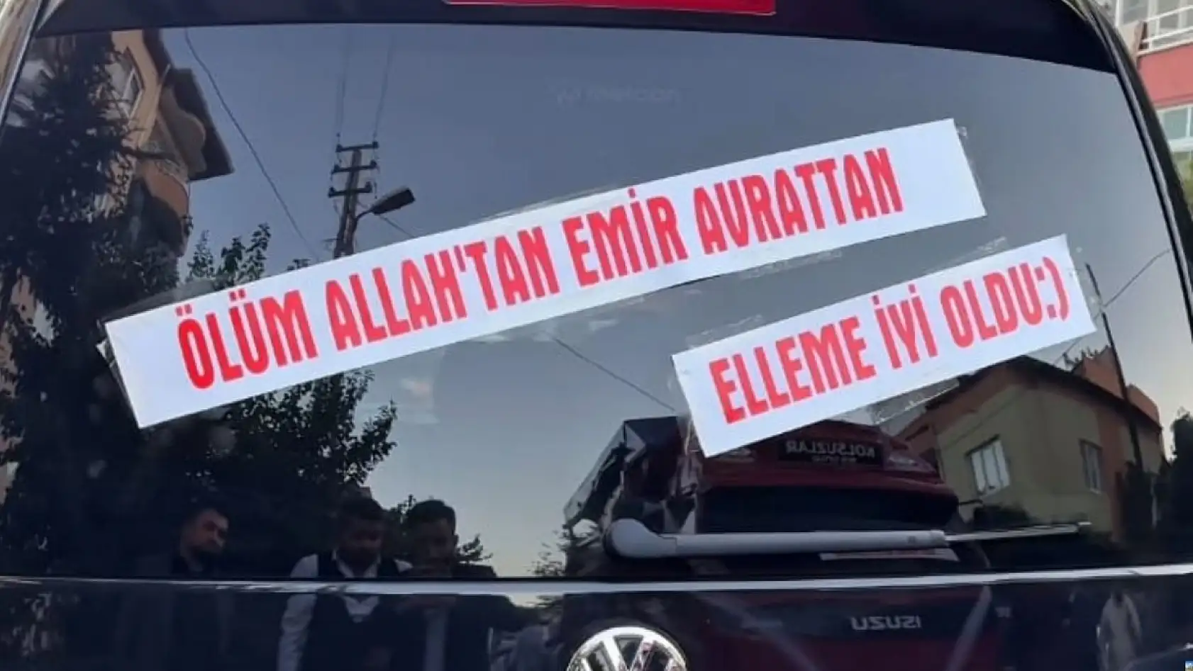 Develi'de düğün araçlarındaki yazılar gülmekten kırdı geçirdi!