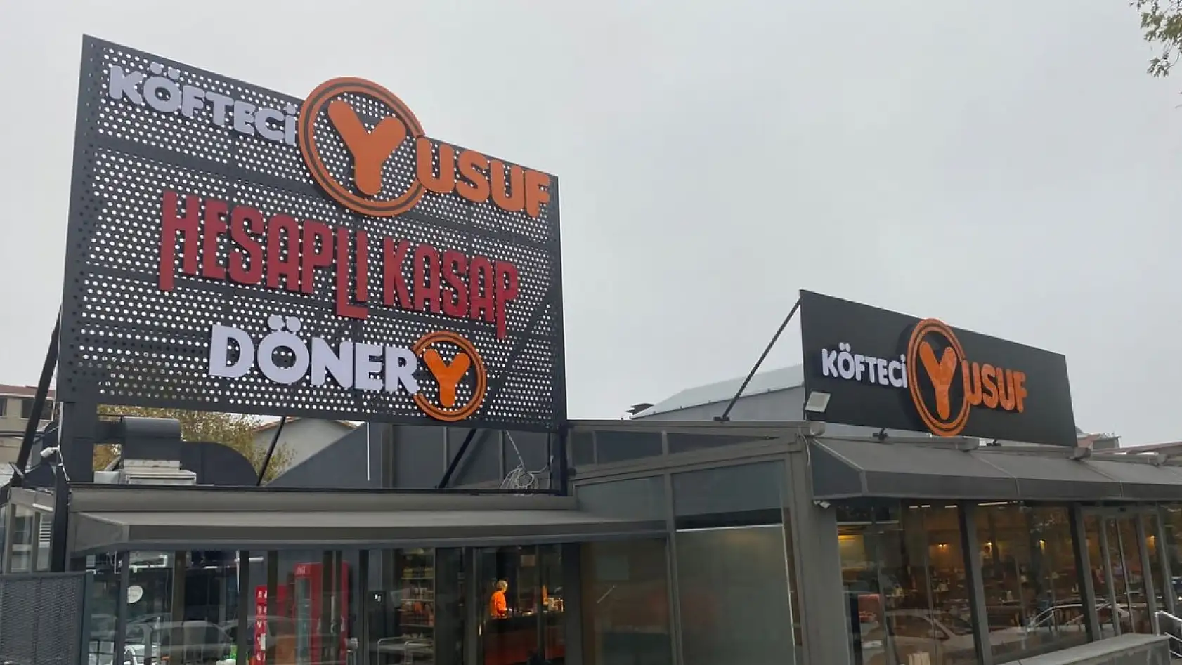 Ürünlerinde domuz eti çıkan firma Köfteci Yusuf mu? Avukatından açıklama geldi!