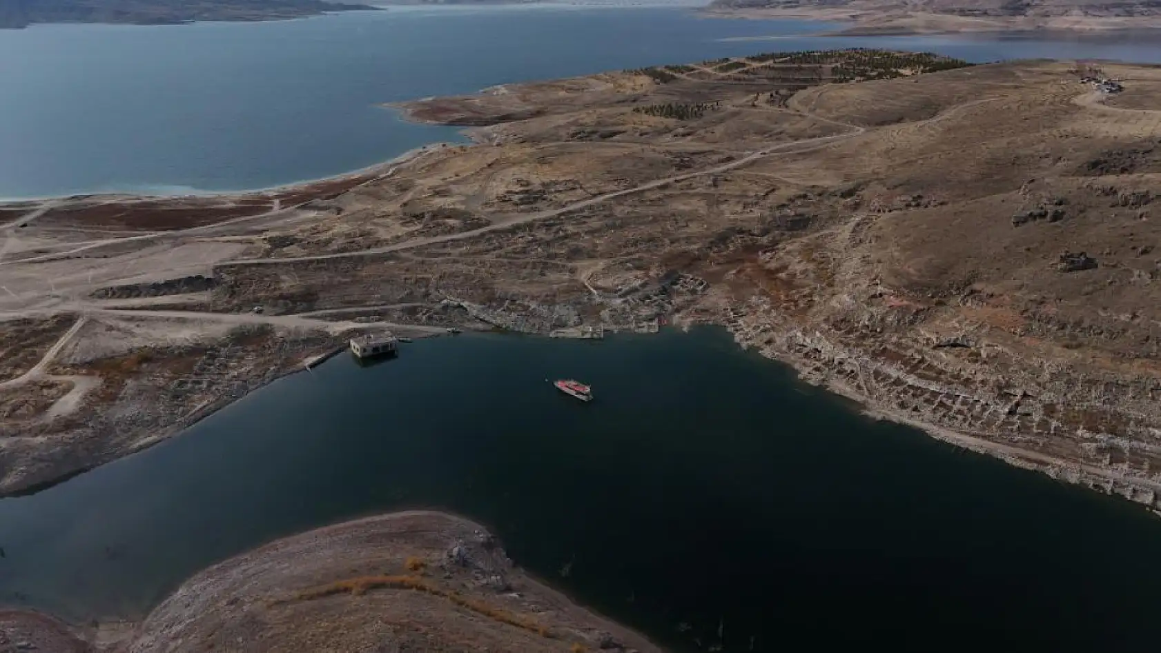 Kayseri'nin o köyü bir gecede sular altında kaldı – Apar topar tahliye edildiler!