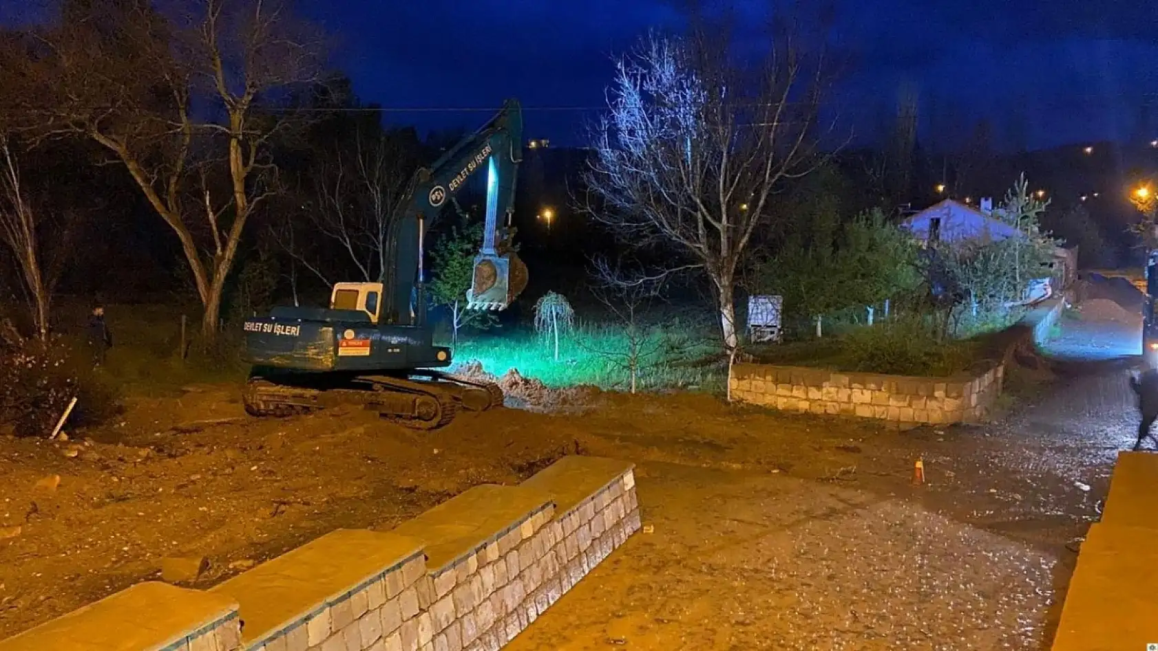 Kayseri'ye 5 dakika yetti: Mizahla da harmanlanan o görüntüler!