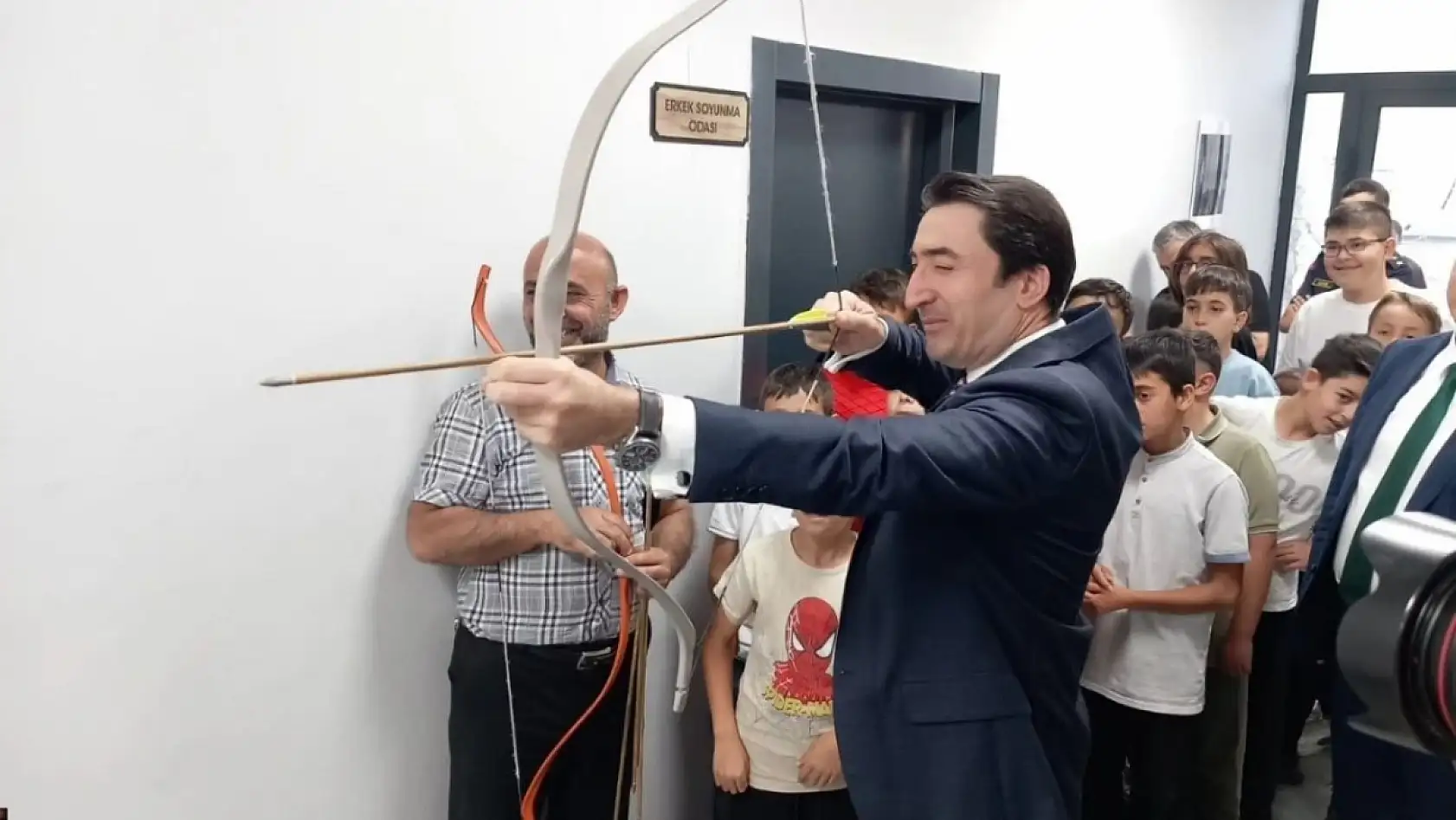 Develi'de binlerce çocuk hem öğreniyor hem eğleniyor