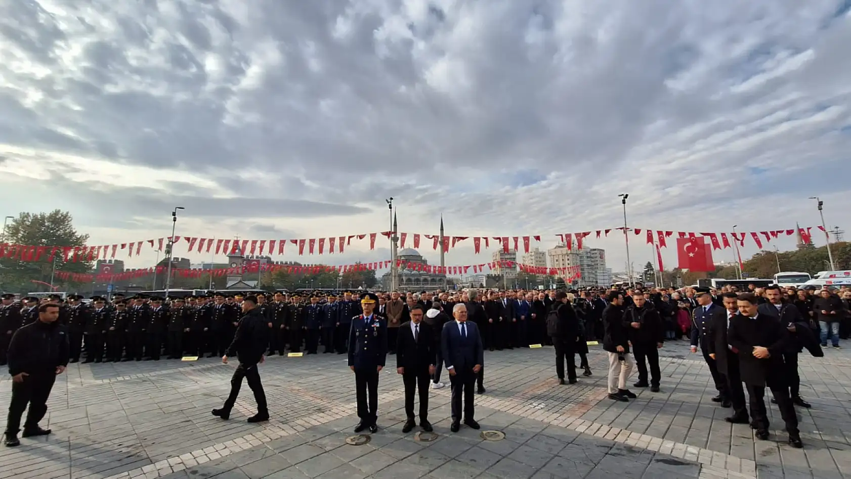 Kayseri, Atatürk'ü ebediyete intikalinin 86. yılında saygıyla andı: İşte görüntüler...