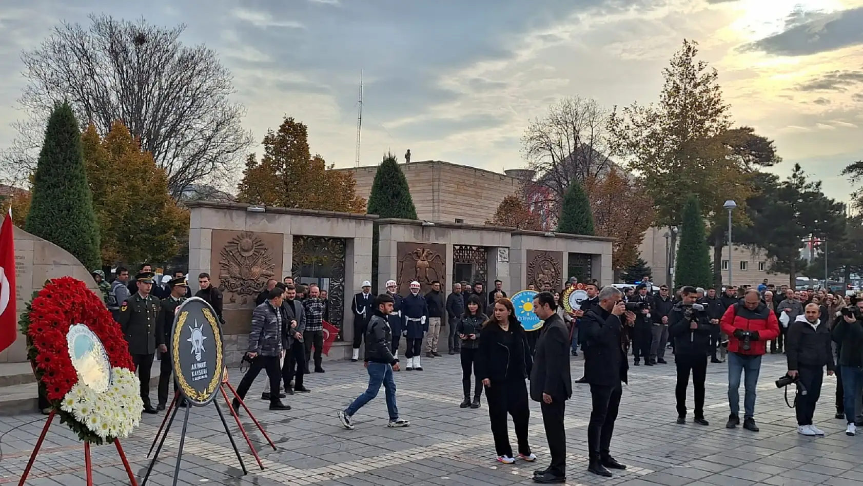 Kayseri, Atatürk'ü ebediyete intikalinin 86. yılında saygıyla andı: İşte görüntüler...
